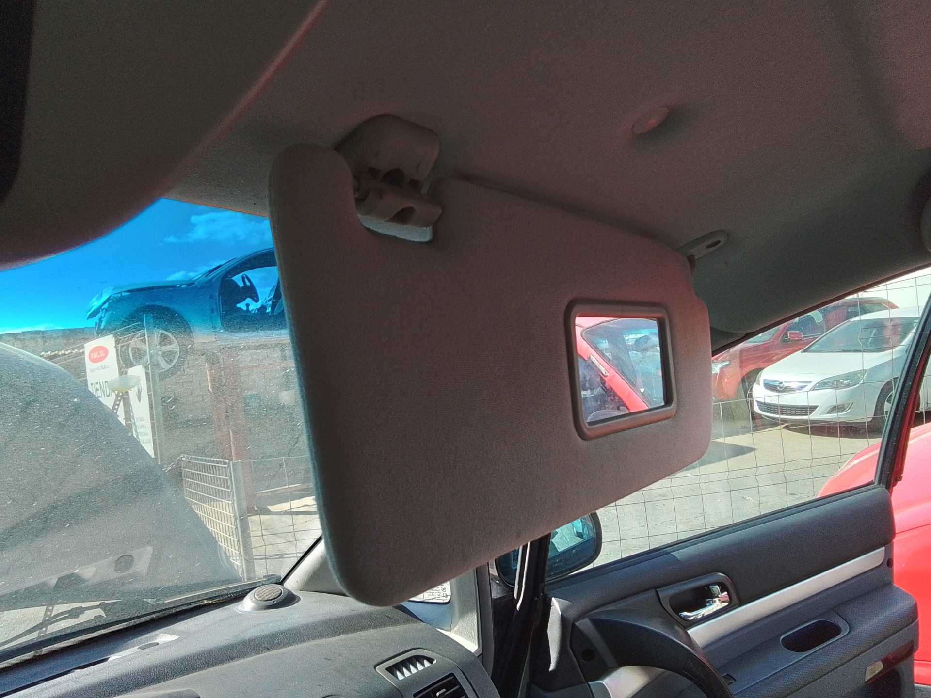 Recambio de parasol derecho para ssangyong rodius xdi referencia OEM IAM   