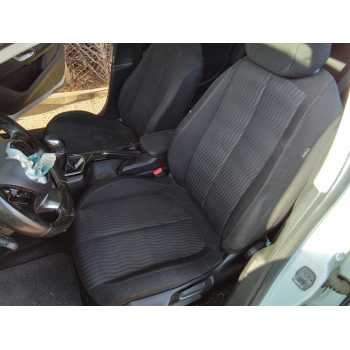 ASIENTO DELANTERO IZQUIERDO 