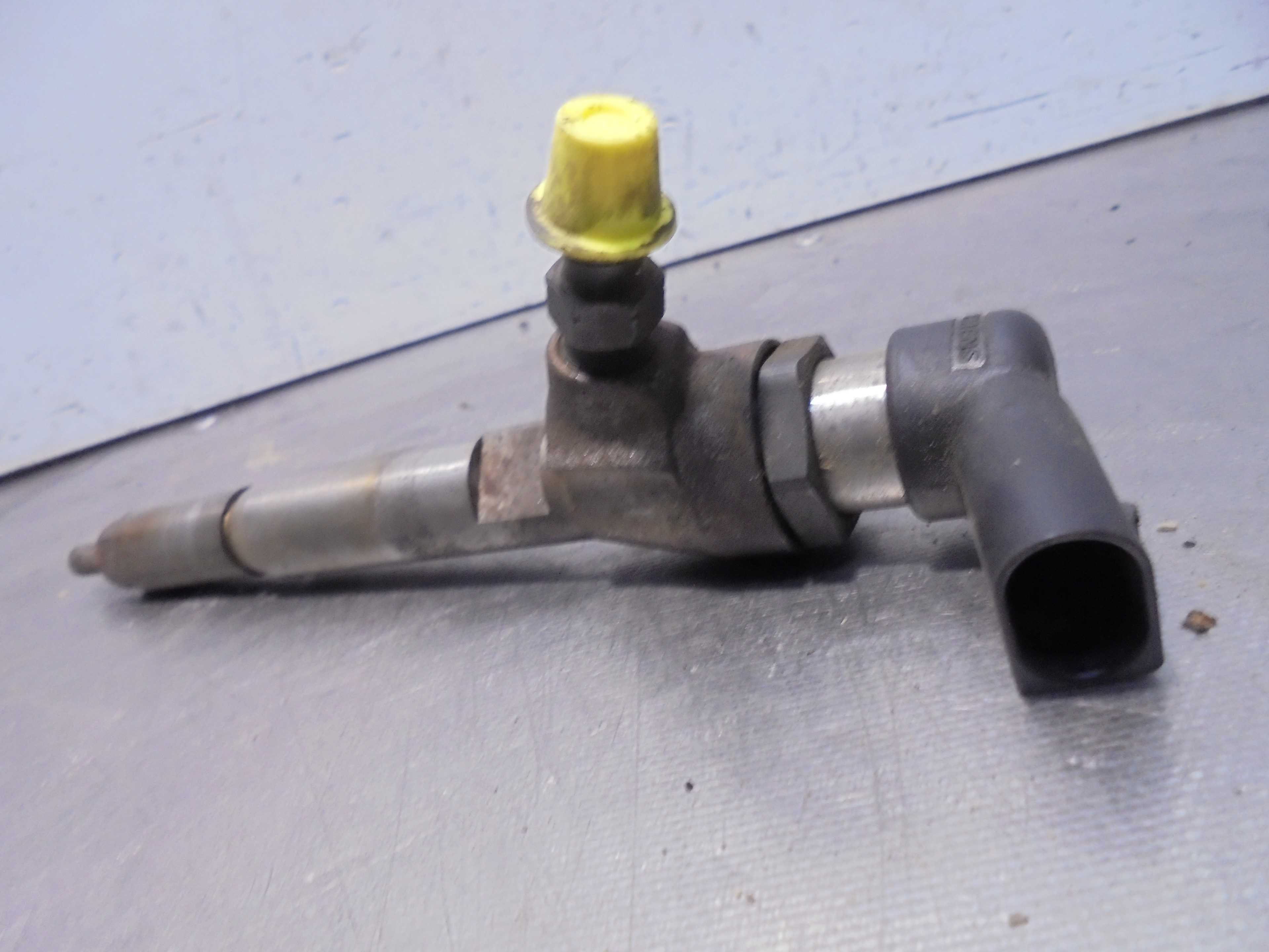 Recambio de inyector para renault scenic ii authentique referencia OEM IAM H8200294788  