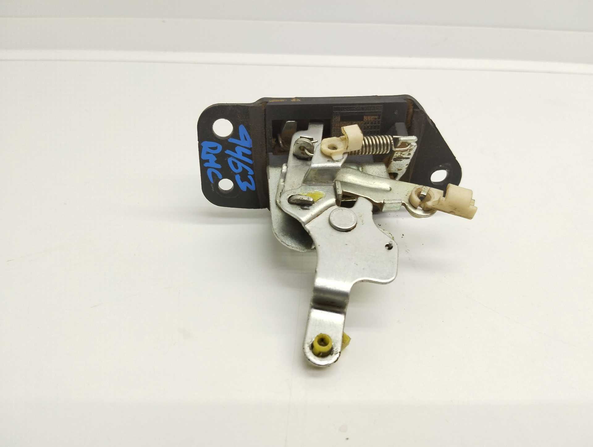 Recambio de cerradura maletero / porton para ssangyong rodius xdi referencia OEM IAM   