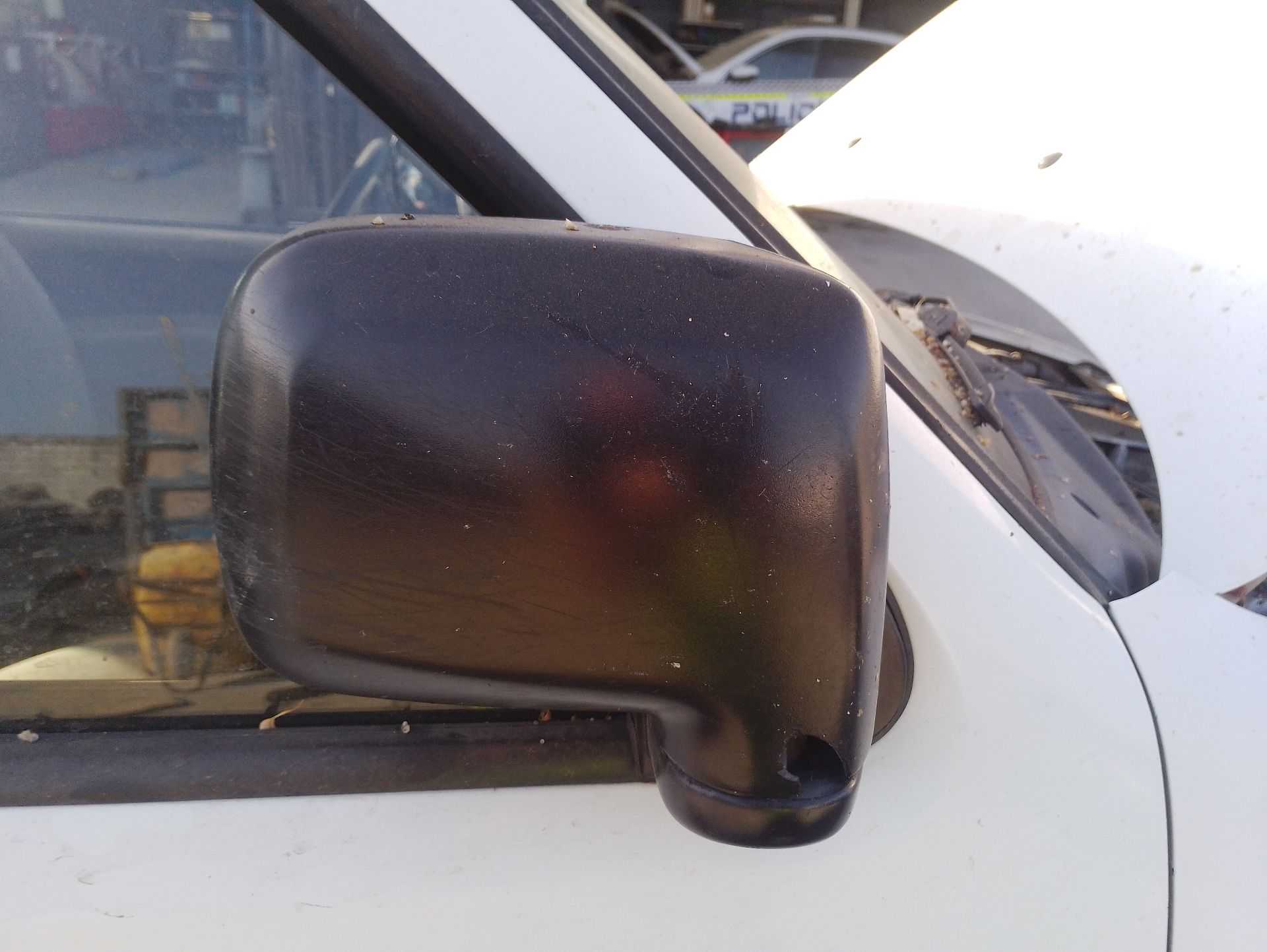 Recambio de retrovisor derecho para nissan terrano ii (r20) 2.7 tdi 4wd referencia OEM IAM   