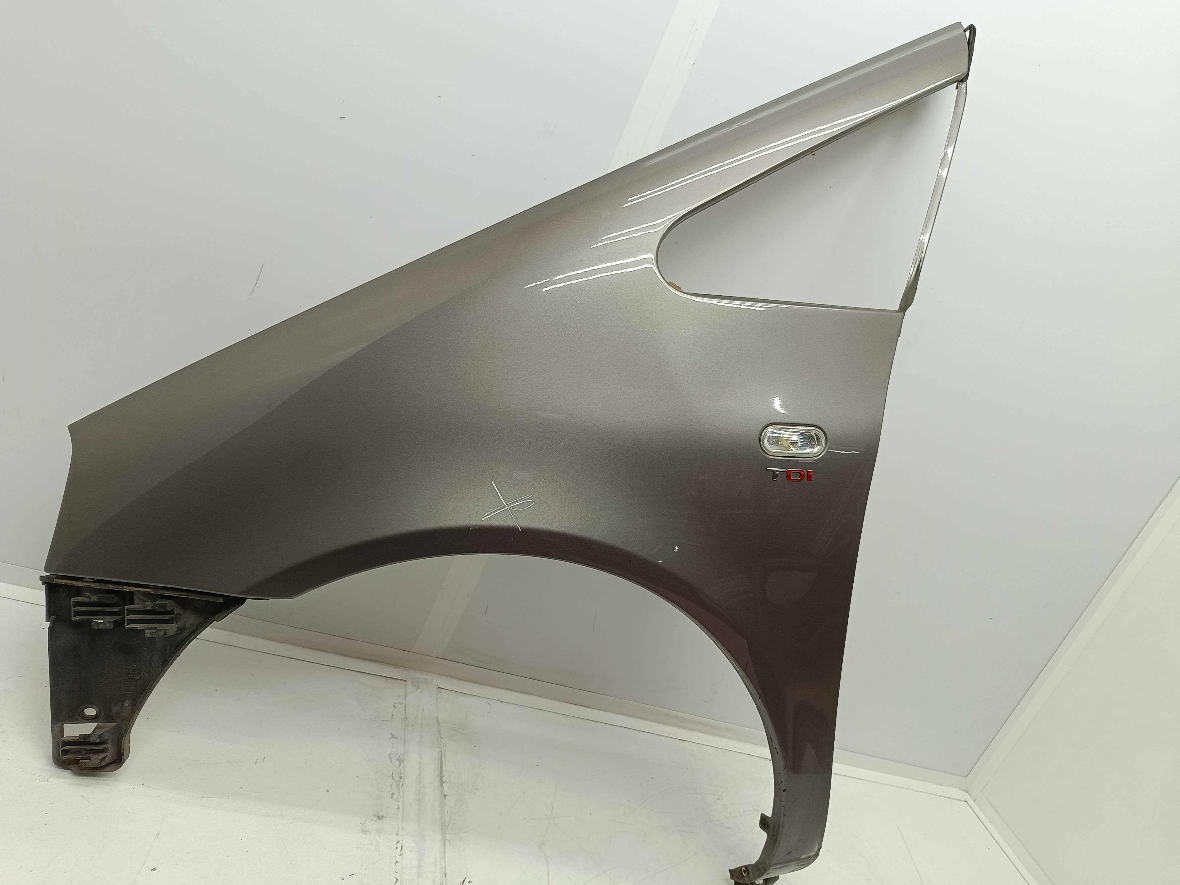 Recambio de aleta delantera izquierda para seat alhambra (710) reference referencia OEM IAM   