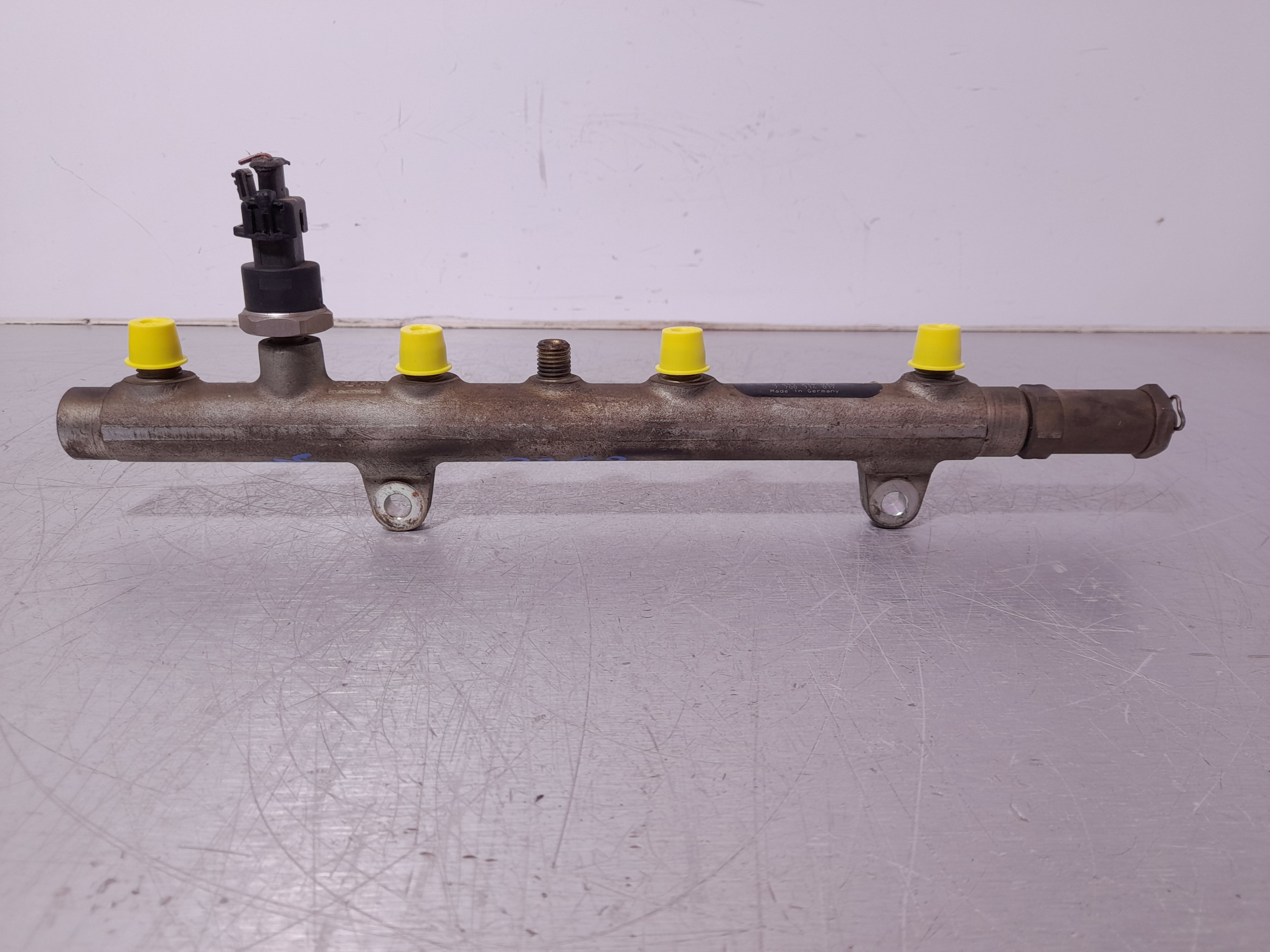 Recambio de rampa inyectora para volvo s40 berlina 1.9 diesel cat referencia OEM IAM 0445214024 BOSCH 
