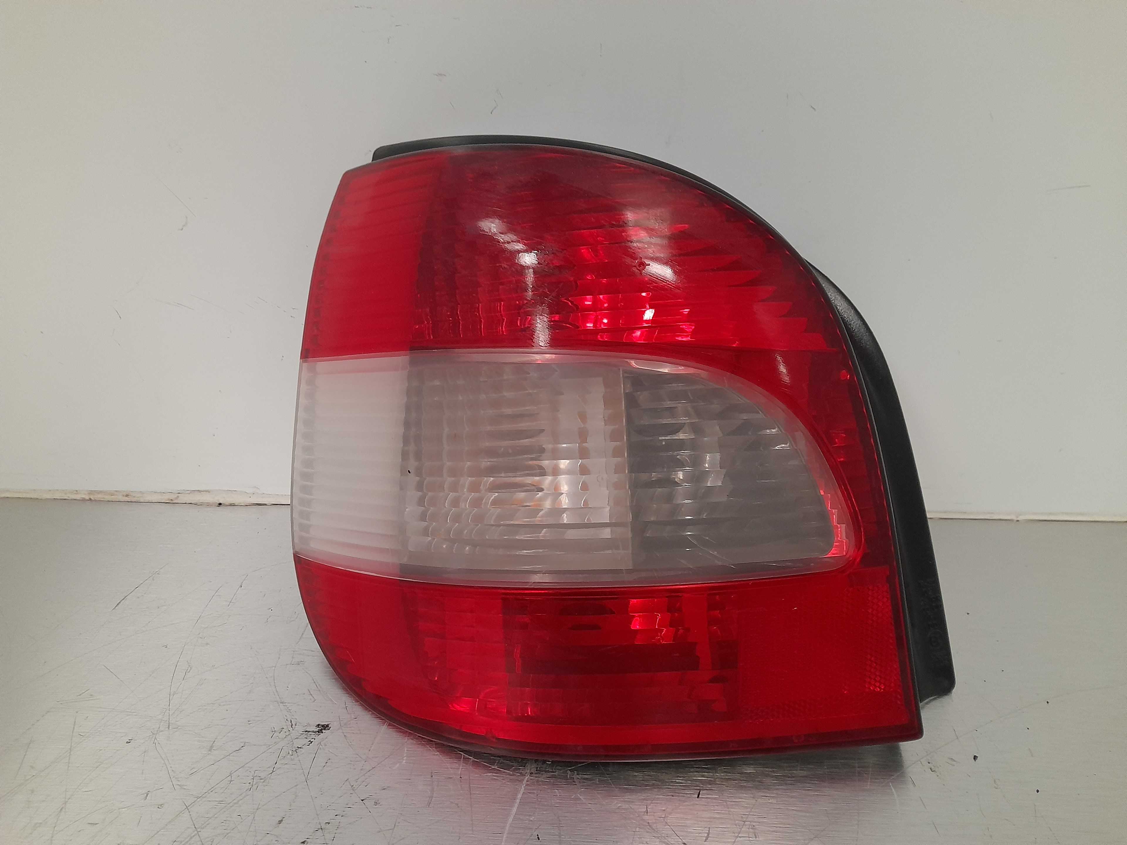Recambio de piloto trasero izquierdo para renault scenic (ja..) 1.9 dci authentique referencia OEM IAM   