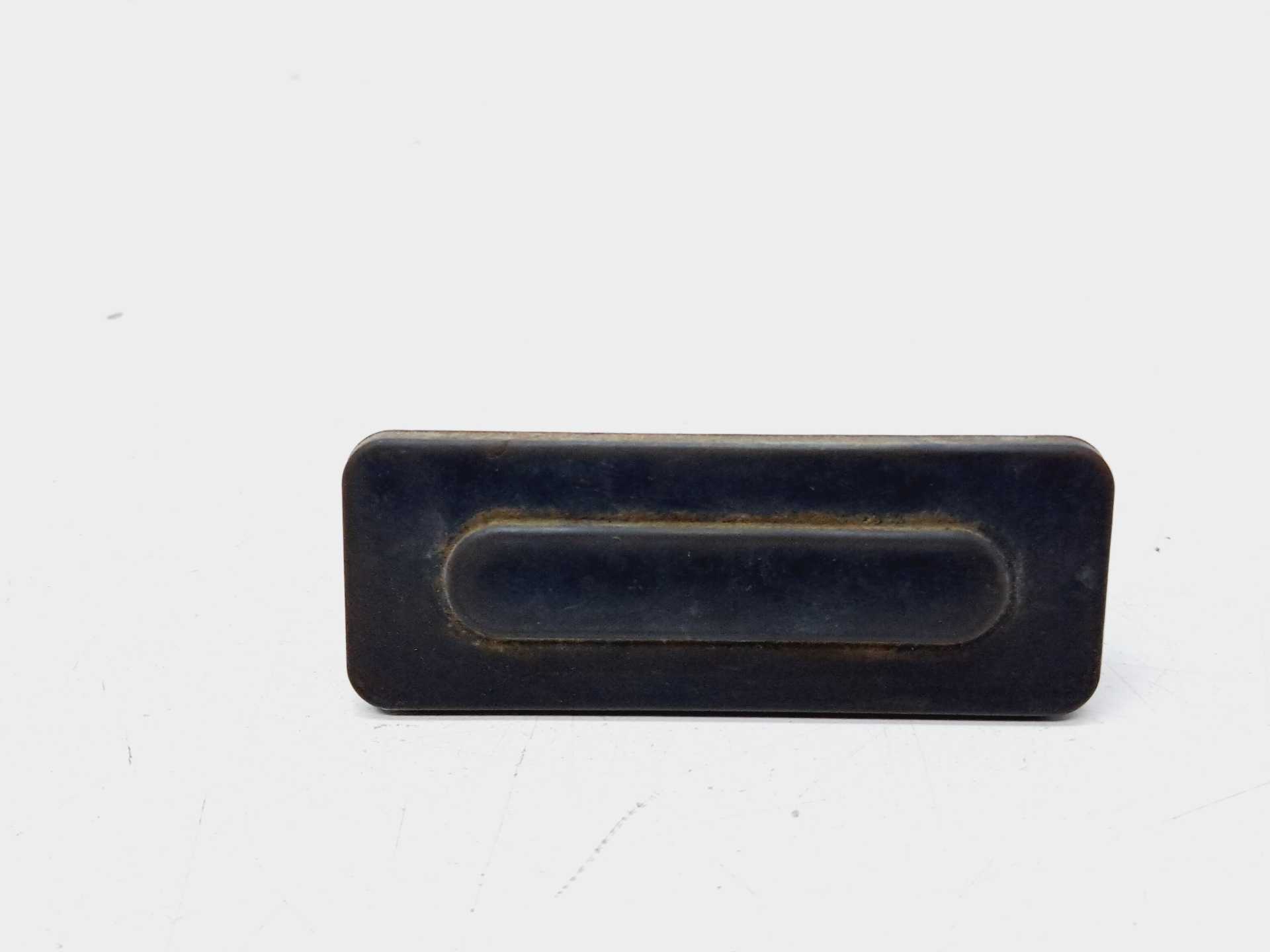 Recambio de maneta exterior porton para peugeot 3008 active referencia OEM IAM 95835  