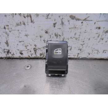 Recambio de mando elevalunas trasero derecho para renault megane iv berlina 5p bose-edition referencia OEM IAM 254214896R  