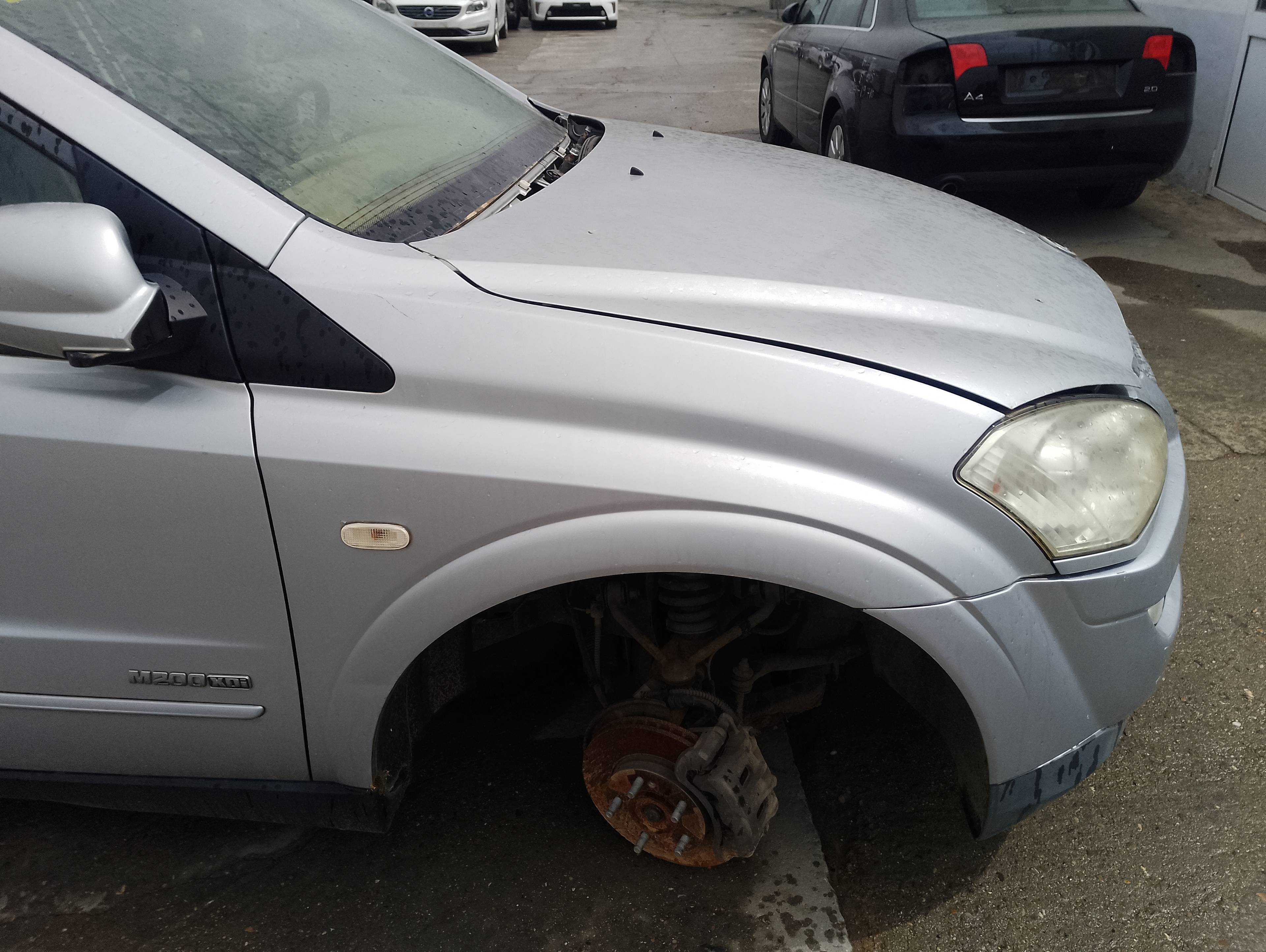 Recambio de aleta delantera derecha para ssangyong kyron 200 xdi limited referencia OEM IAM   
