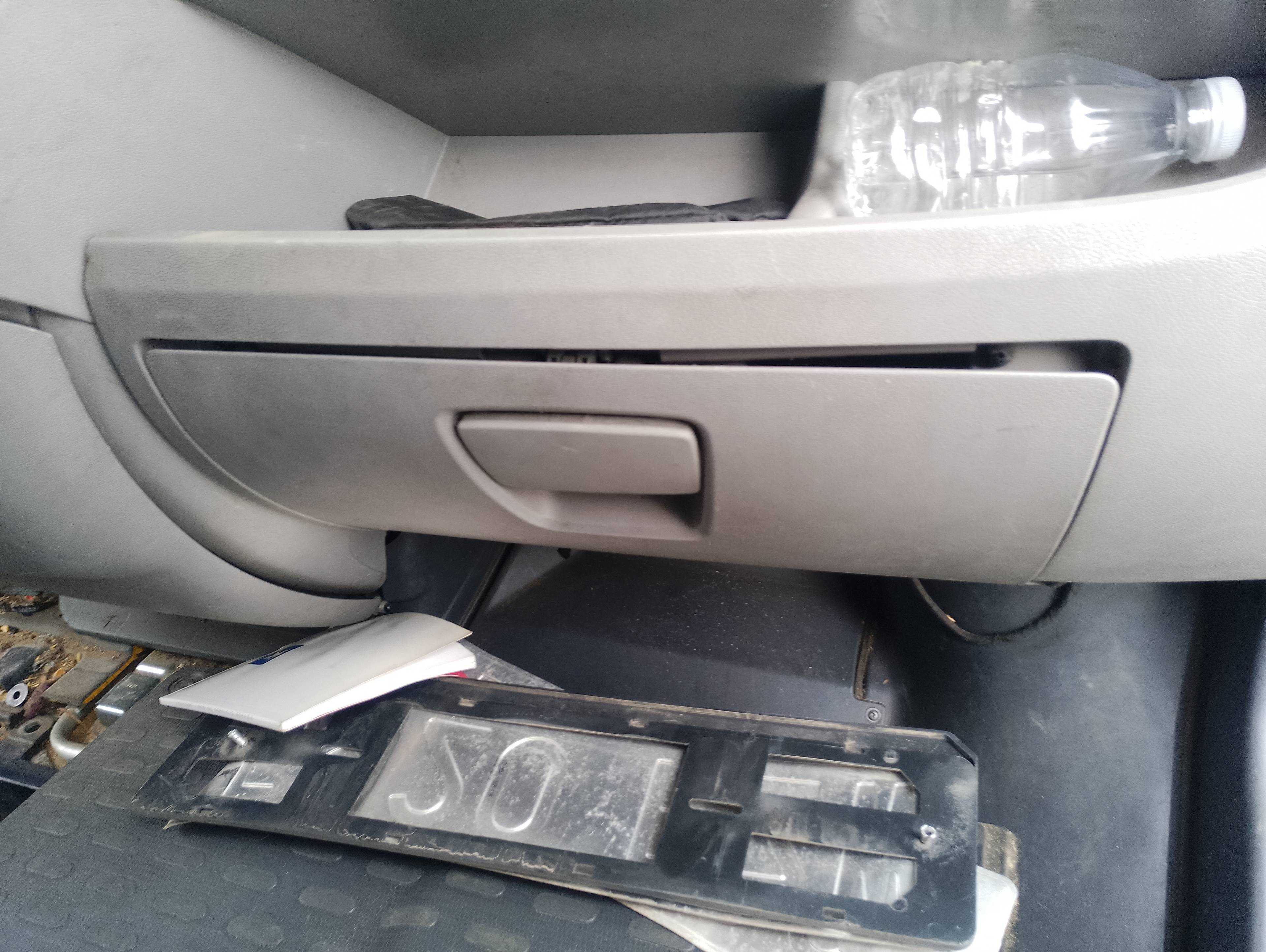 Recambio de guantera para peugeot boxer kombi (rs3000)(333) hdi standart (330) referencia OEM IAM   