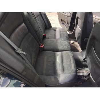 Recambio de asientos traseros para volvo s40 berlina td referencia OEM IAM   