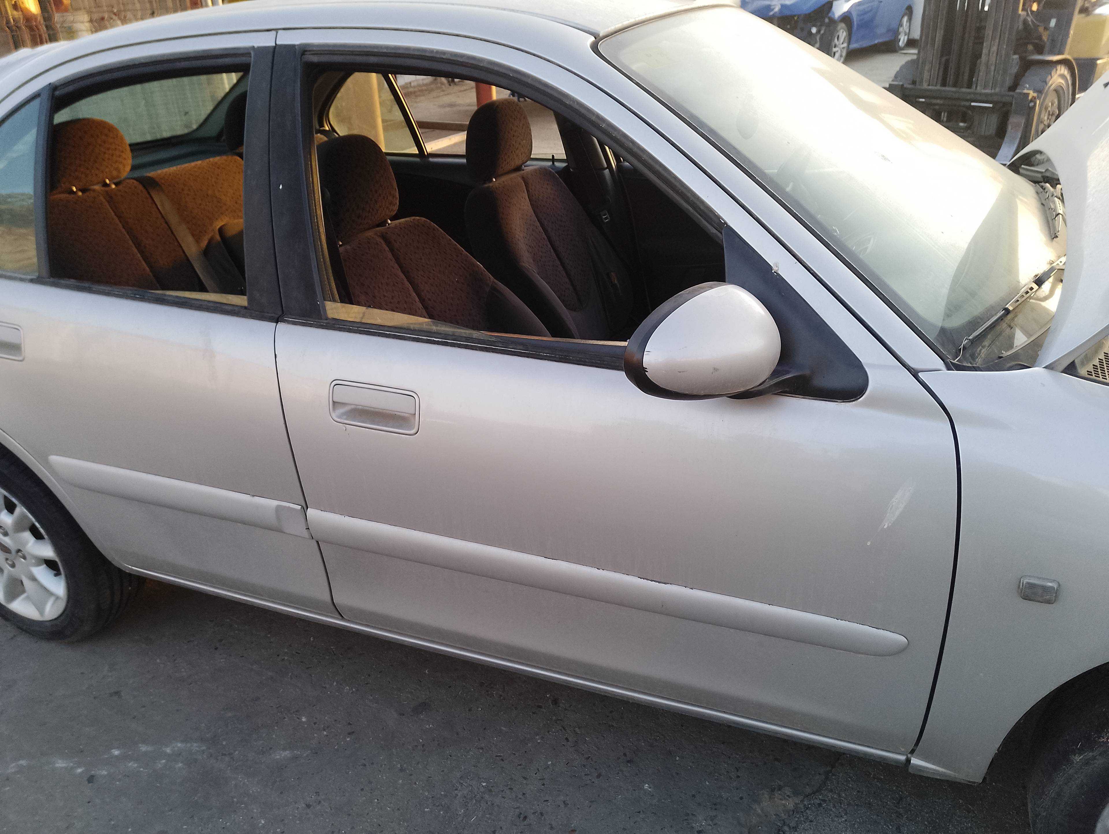 Recambio de puerta delantera derecha para mg serie 25 (rf) referencia OEM IAM   