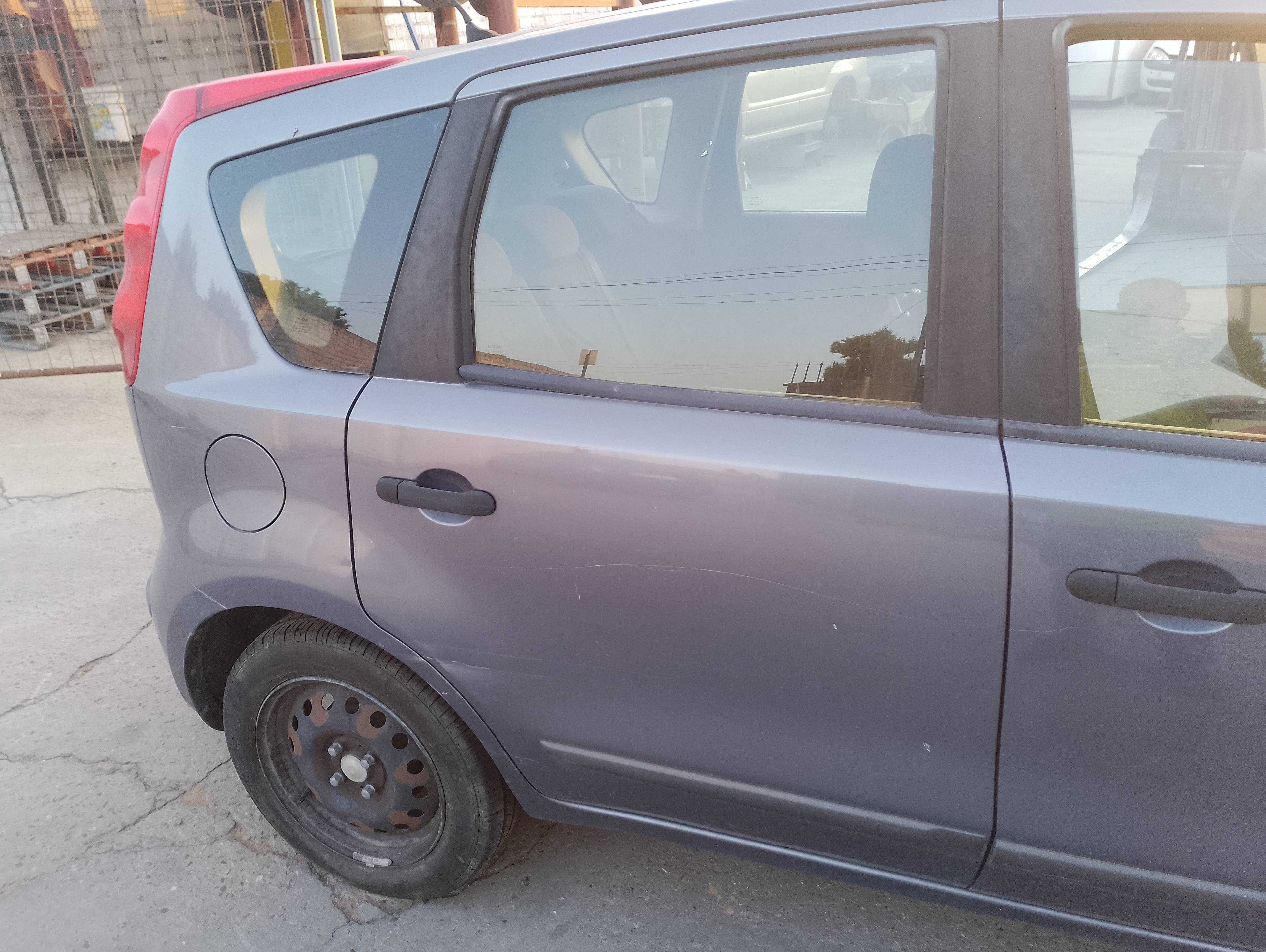 Recambio de puerta trasera derecha para nissan note (e11e) acenta referencia OEM IAM   