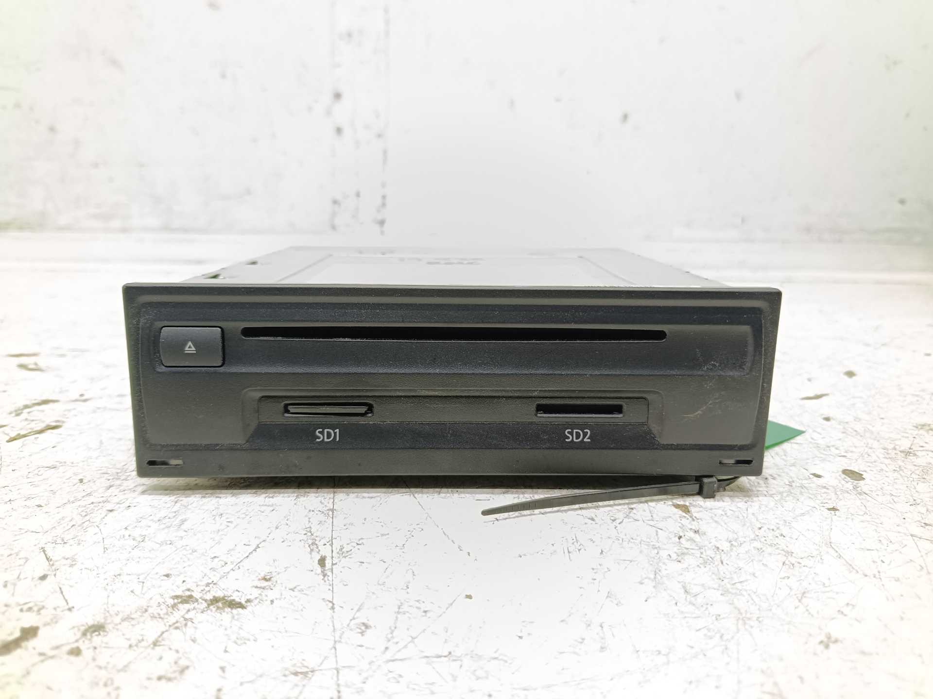 Recambio de sistema navegacion gps para volkswagen t-roc advance r-line referencia OEM IAM 3Q0035874C 28658545 