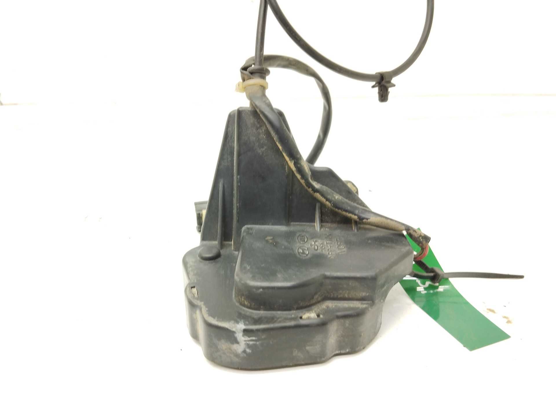 Recambio de cerradura puerta lateral derecha para kia carnival 2.9 crdi vgt active referencia OEM IAM A045777  