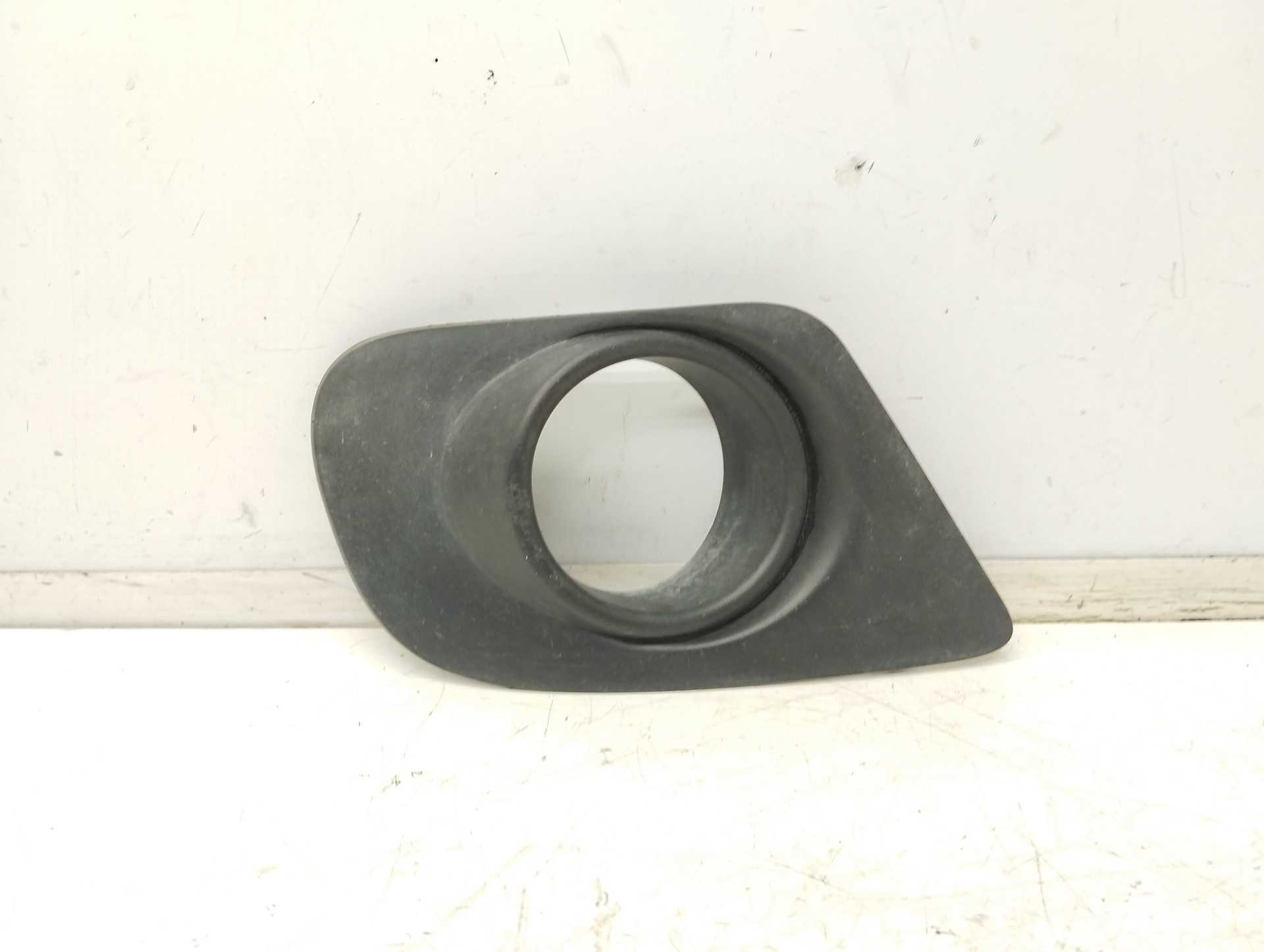 Recambio de moldura antiniebla izquierda para fiat freemont (345) urban referencia OEM IAM 68088687AA 00K68088687AB 