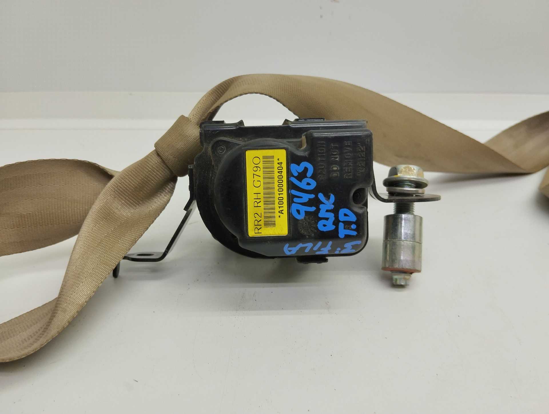 Recambio de cinturon seguridad 3ª fila derecho para ssangyong rodius xdi referencia OEM IAM 7560221202  