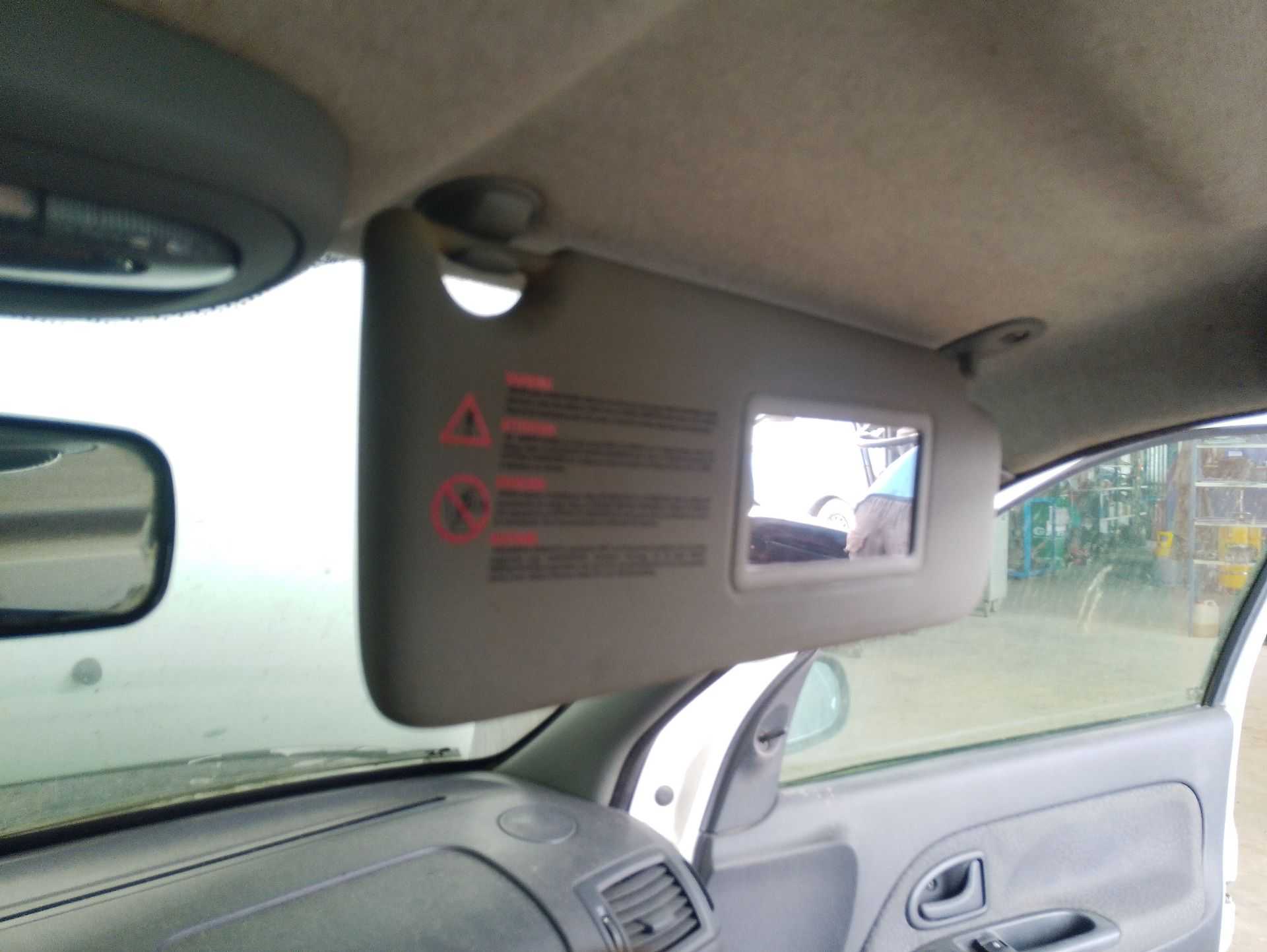 Recambio de parasol derecho para renault clio ii (bb_, cb_) 1.5 dci (b/c2j) referencia OEM IAM 7700410986  