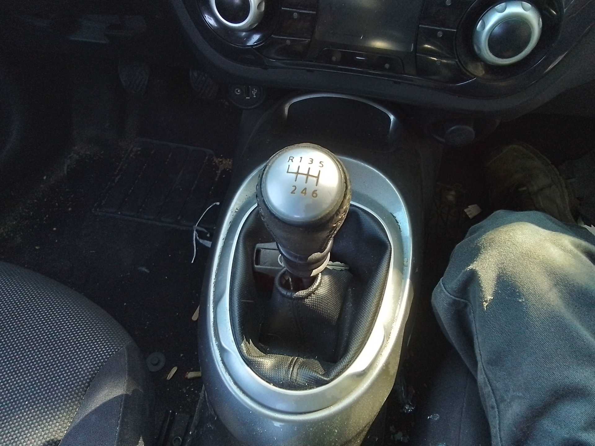 Recambio de palanca cambio para nissan juke (f15) acenta referencia OEM IAM   