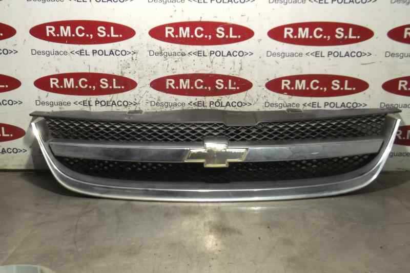 Recambio de rejilla delantera para chevrolet nubira berlina se referencia OEM IAM   