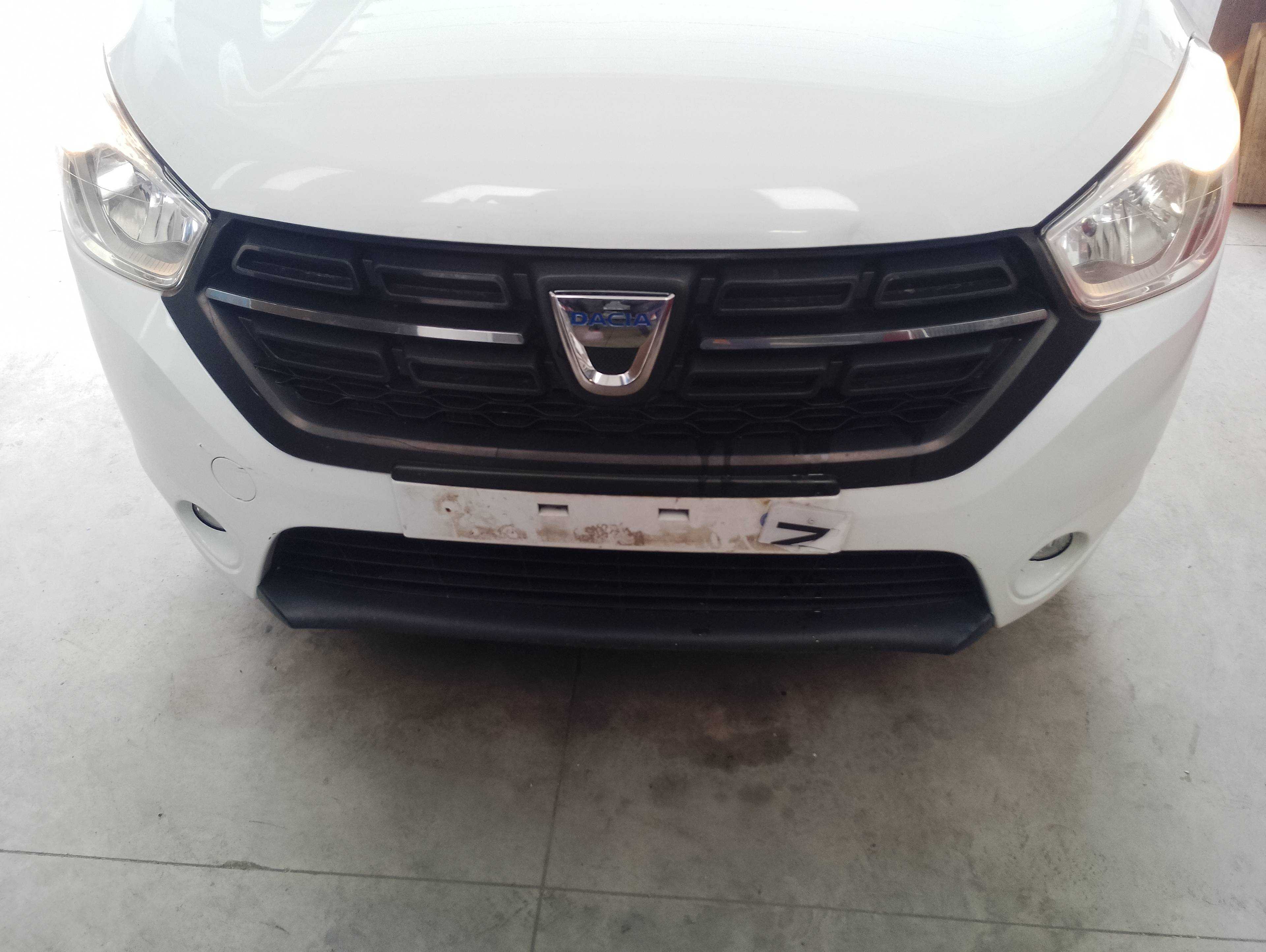Recambio de paragolpes delantero para dacia lodgy 15th anniversary referencia OEM IAM 620222633r  