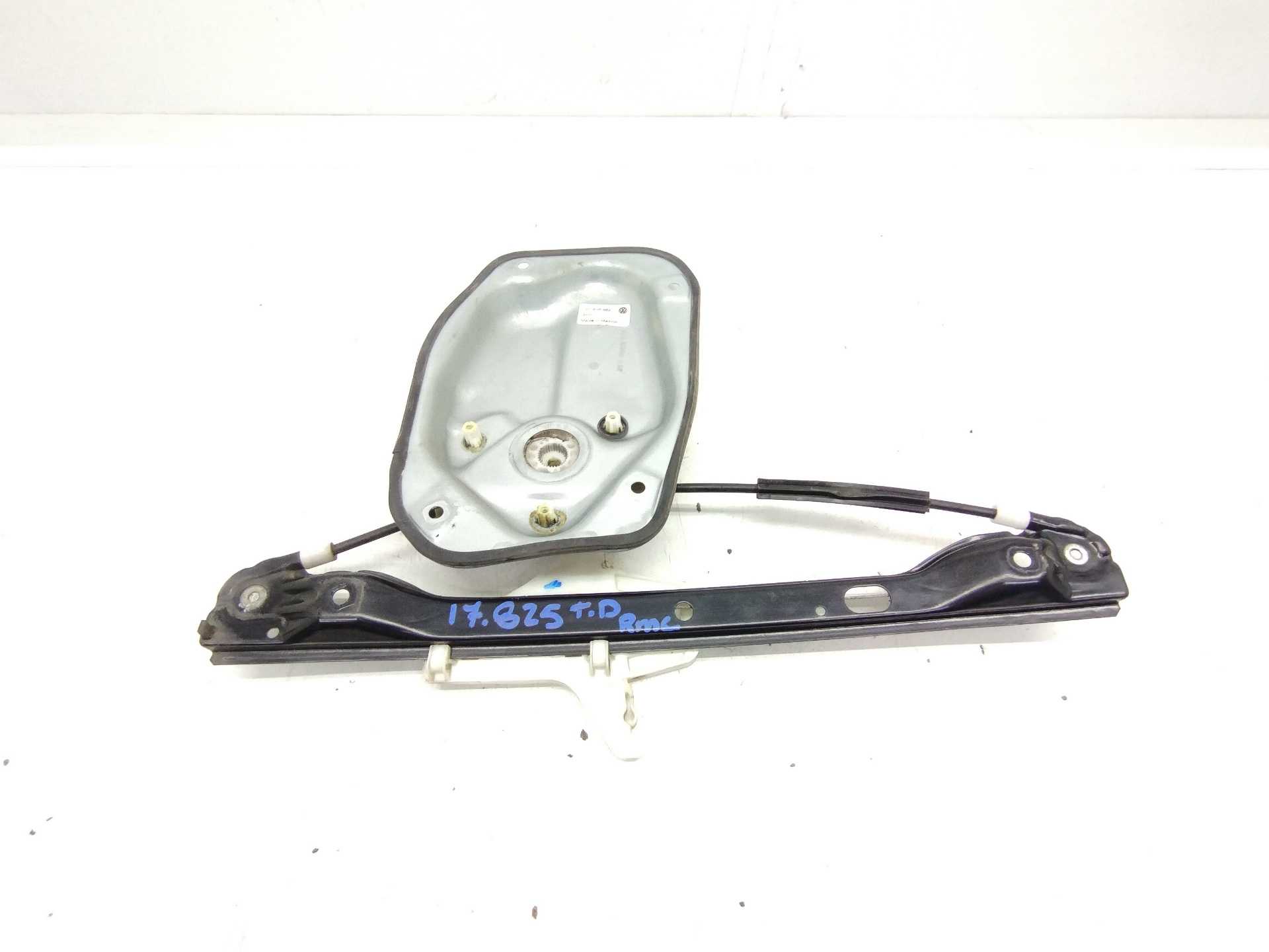 Recambio de elevalunas trasero derecho para volkswagen jetta (1k2) 2.0 tdi referencia OEM IAM 1K5839462  