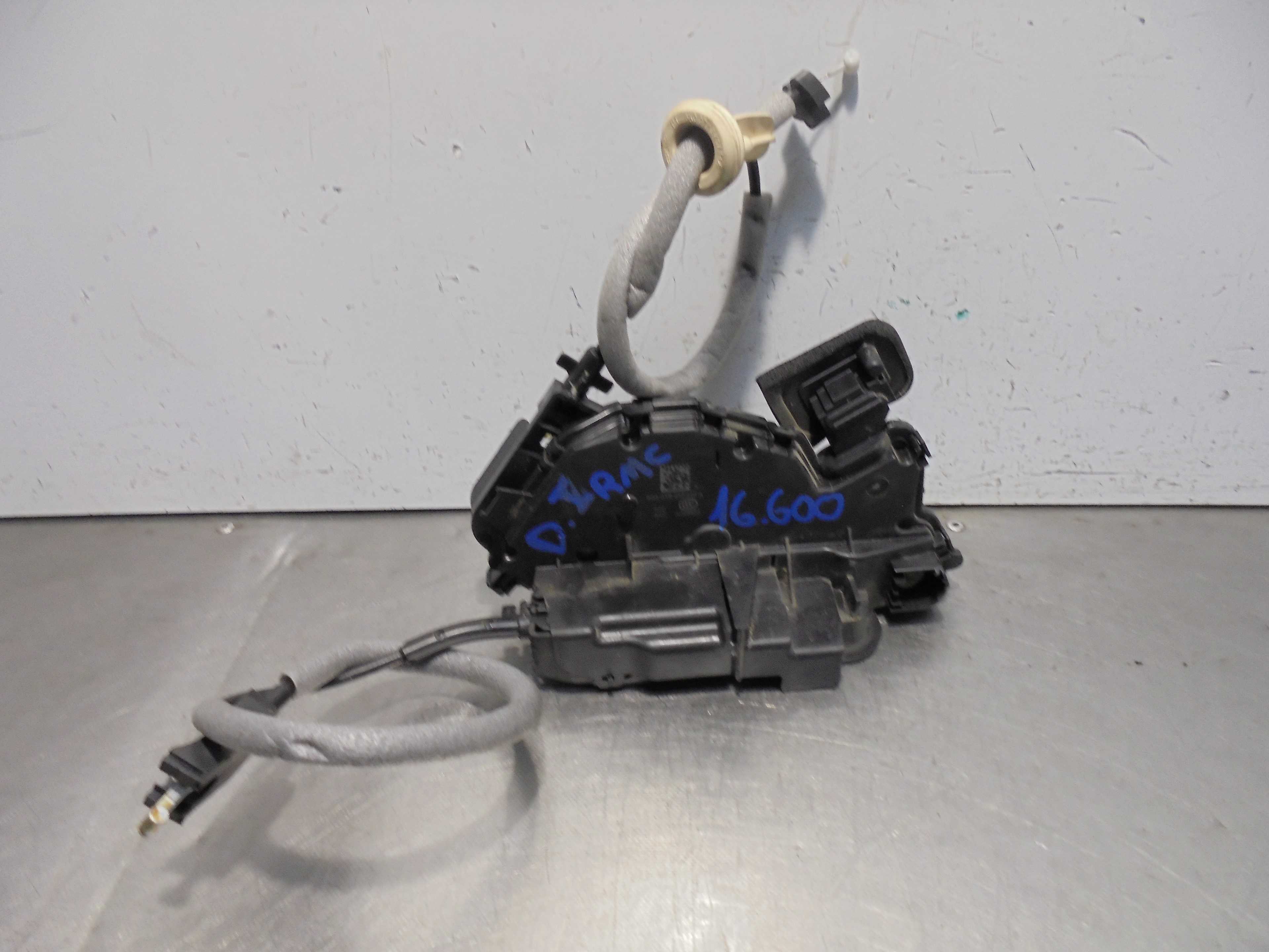 Recambio de cerradura puerta delantera izquierda para seat arona fr referencia OEM IAM B5A5TB837015A ELECTRICA 5 PUERTAS KIEKERT