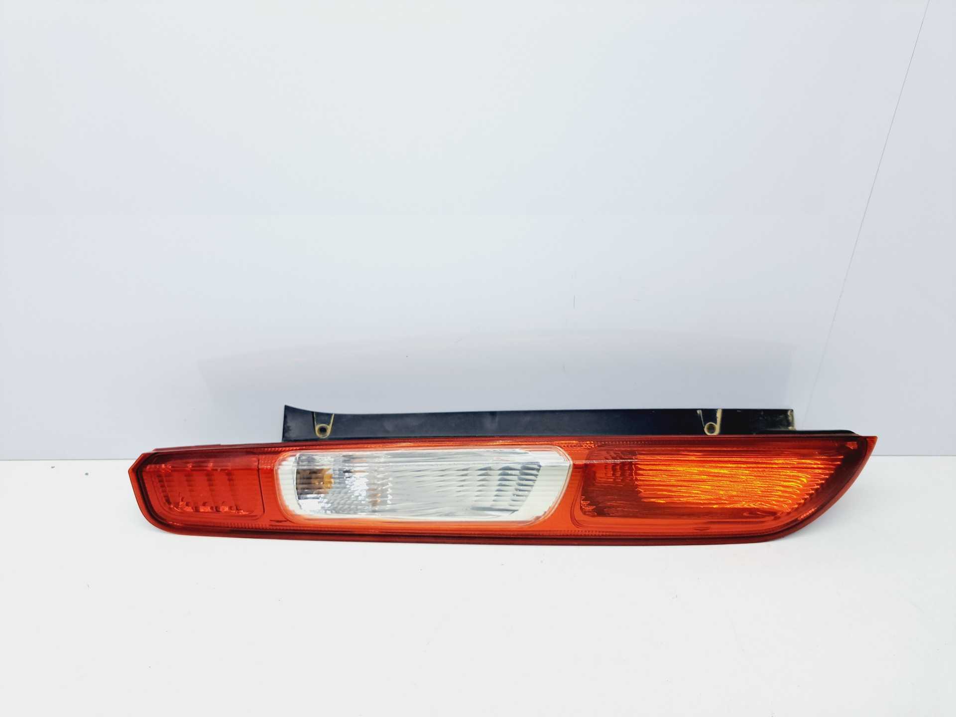 Recambio de piloto trasero izquierdo para ford focus berlina (cap) titanium referencia OEM IAM 4M5113405A  