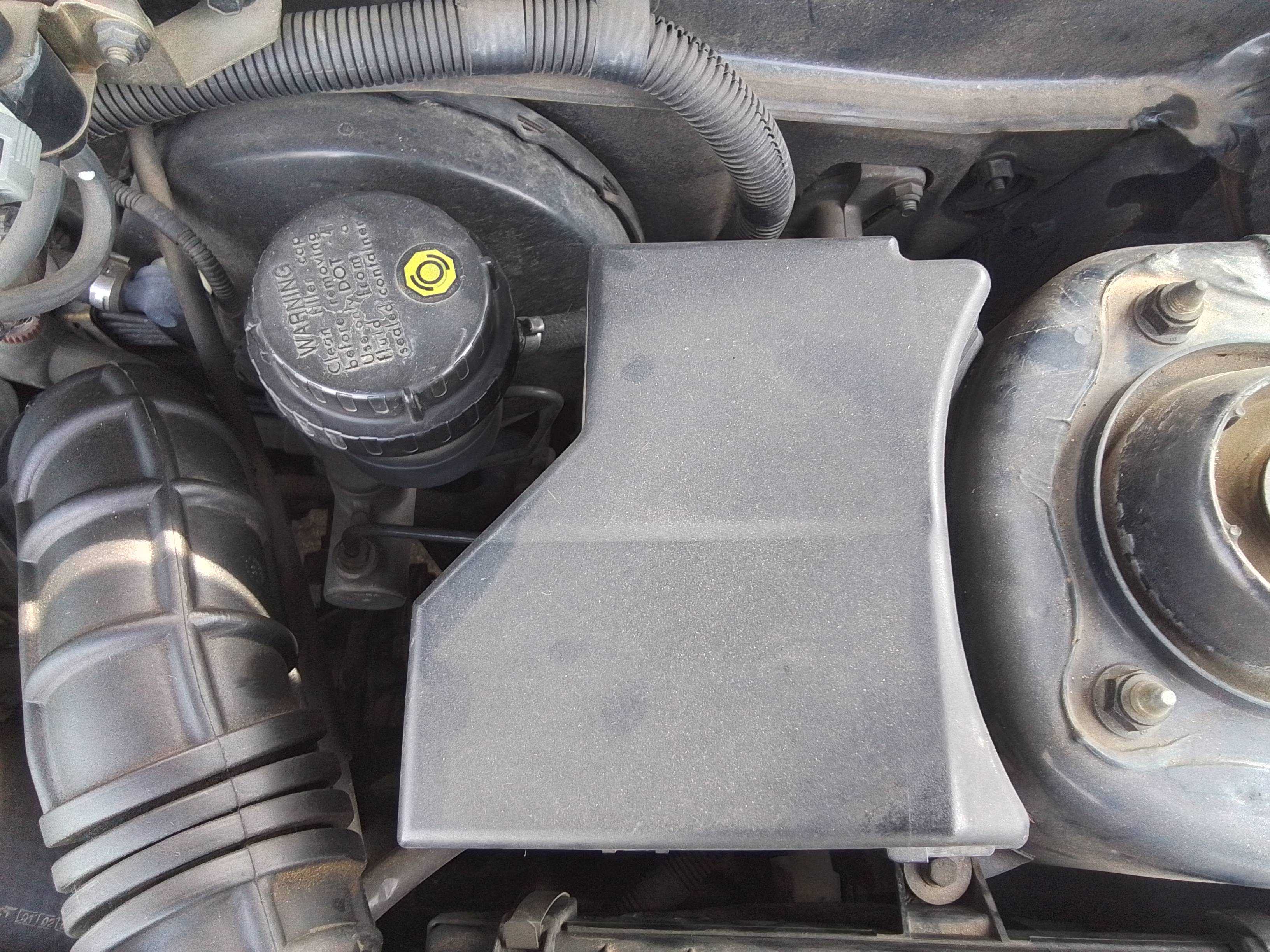 Recambio de caja reles / fusibles para volvo s40 berlina td referencia OEM IAM   