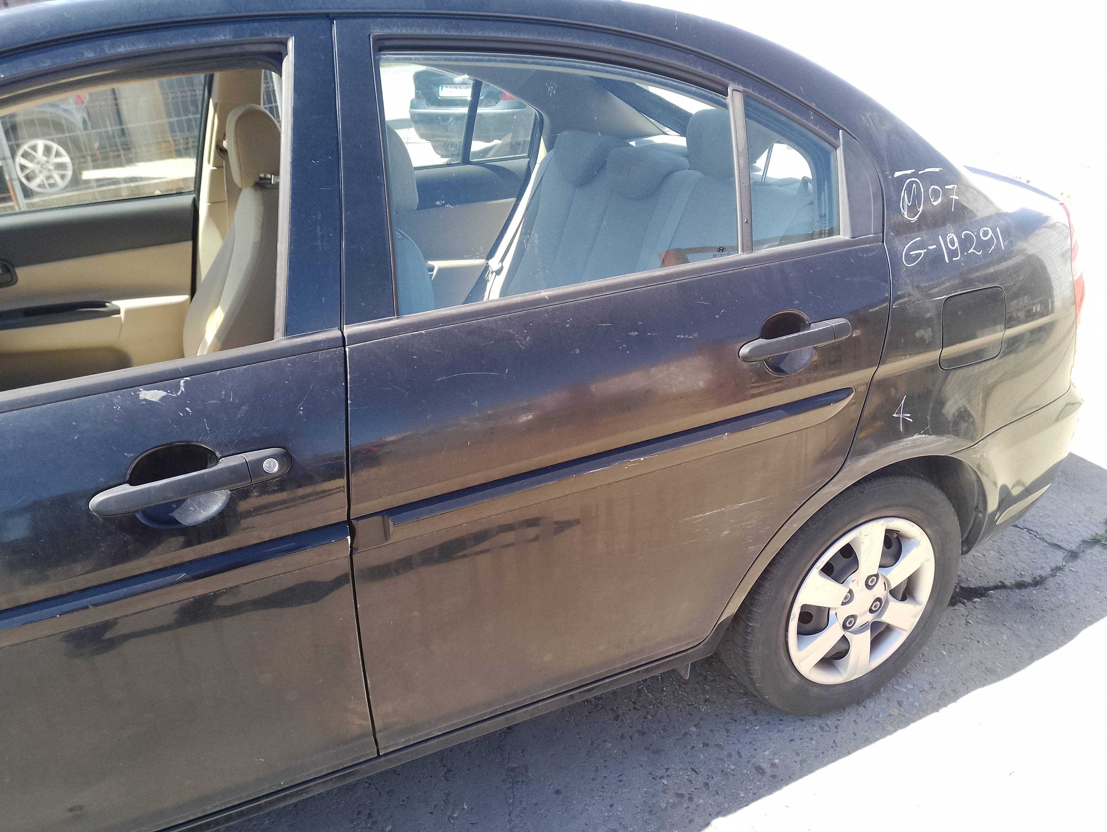 Recambio de puerta trasera izquierda para hyundai accent (mc) gl referencia OEM IAM   