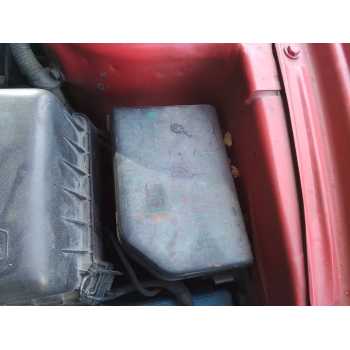 CAJA RELES / FUSIBLES 