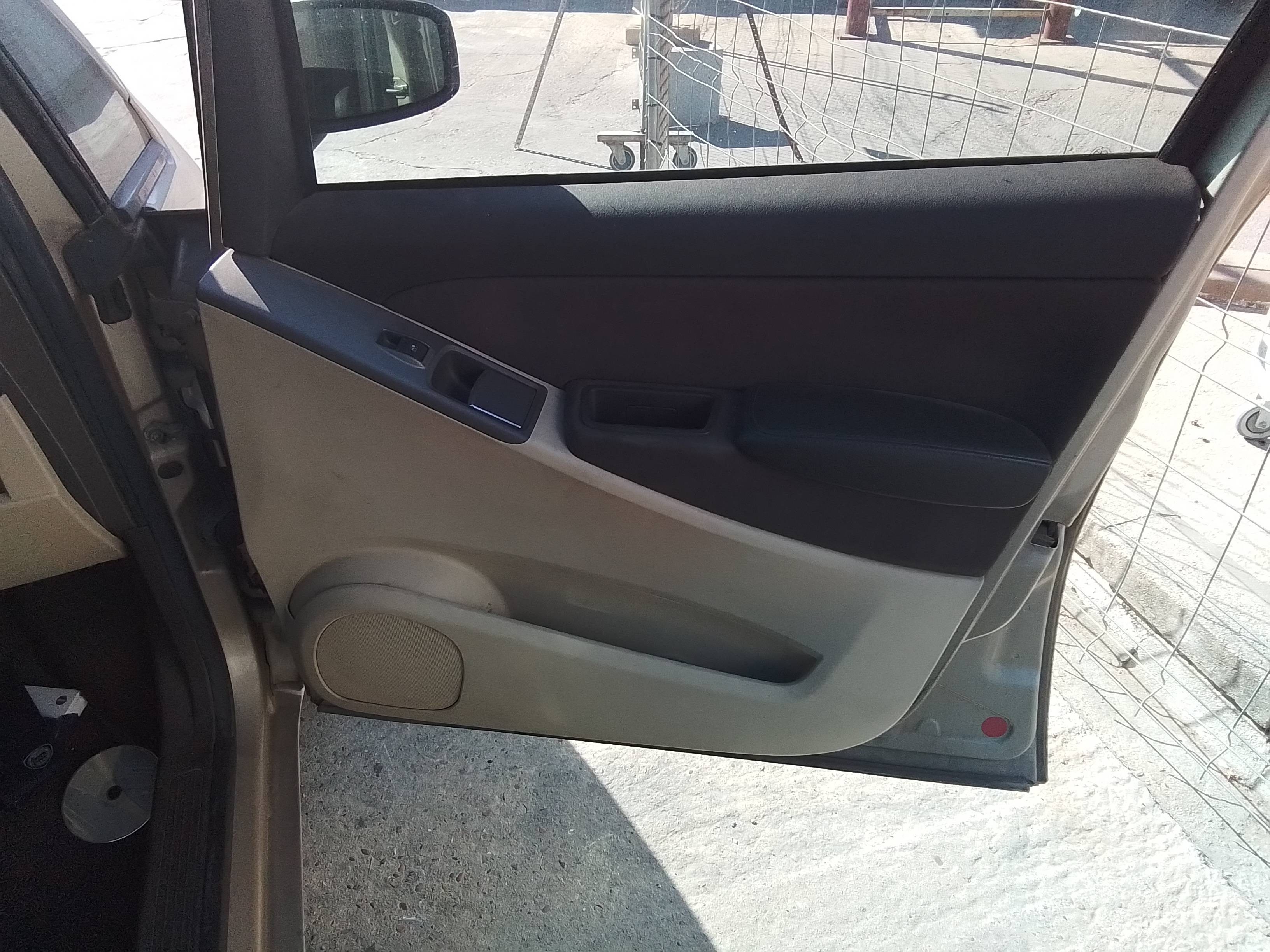 Recambio de guarnecido puerta delantera derecha para lancia musa (184) 1.9 jtd cat referencia OEM IAM   