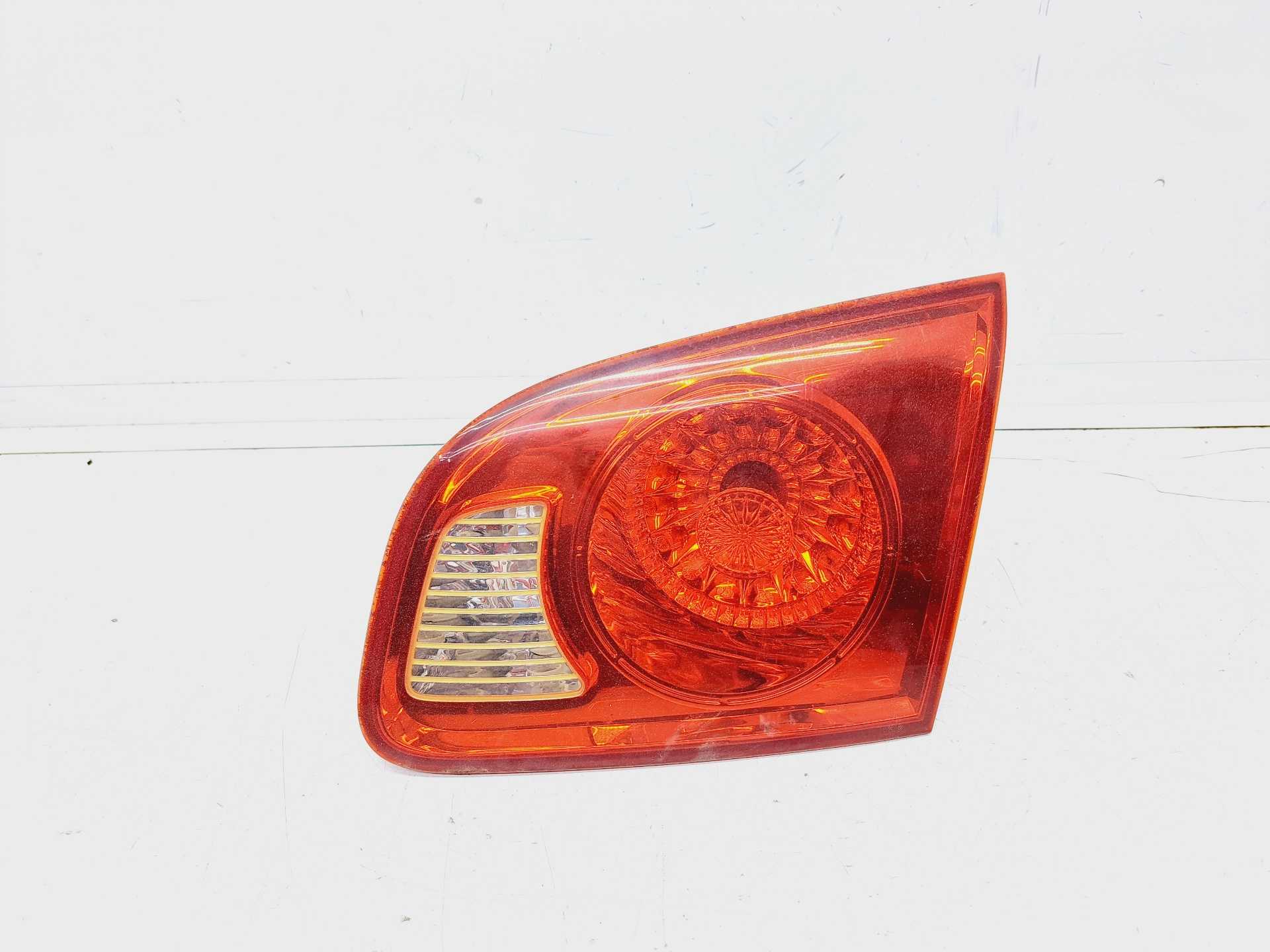 Recambio de piloto porton trasero derecho para hyundai santa fe (bm) 2.2 crdi cat referencia OEM IAM 924062B000  