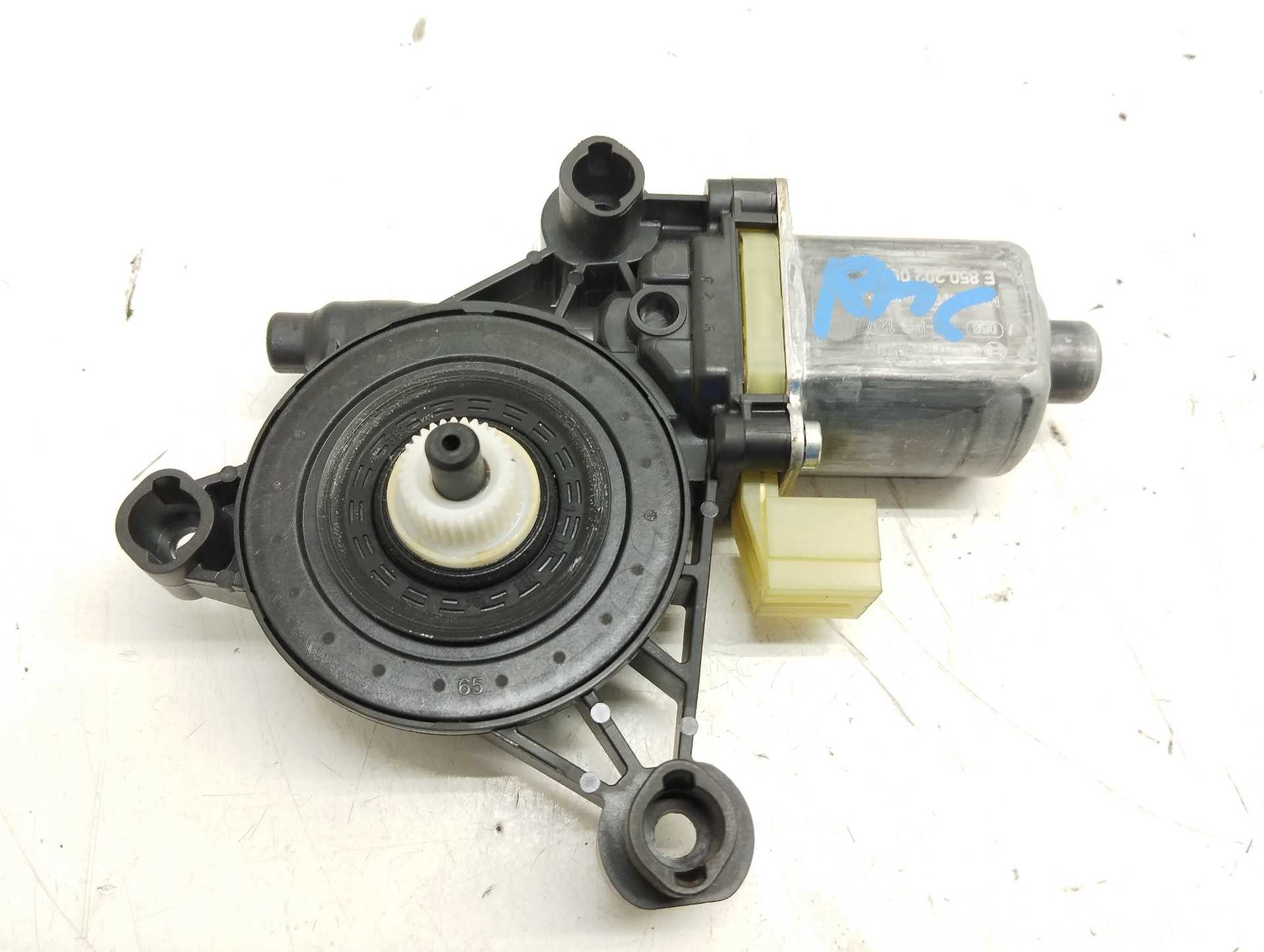 Recambio de motor elevalunas delantero derecho para volkswagen t-roc 1.5 16v tsi act referencia OEM IAM 5Q0959801A  