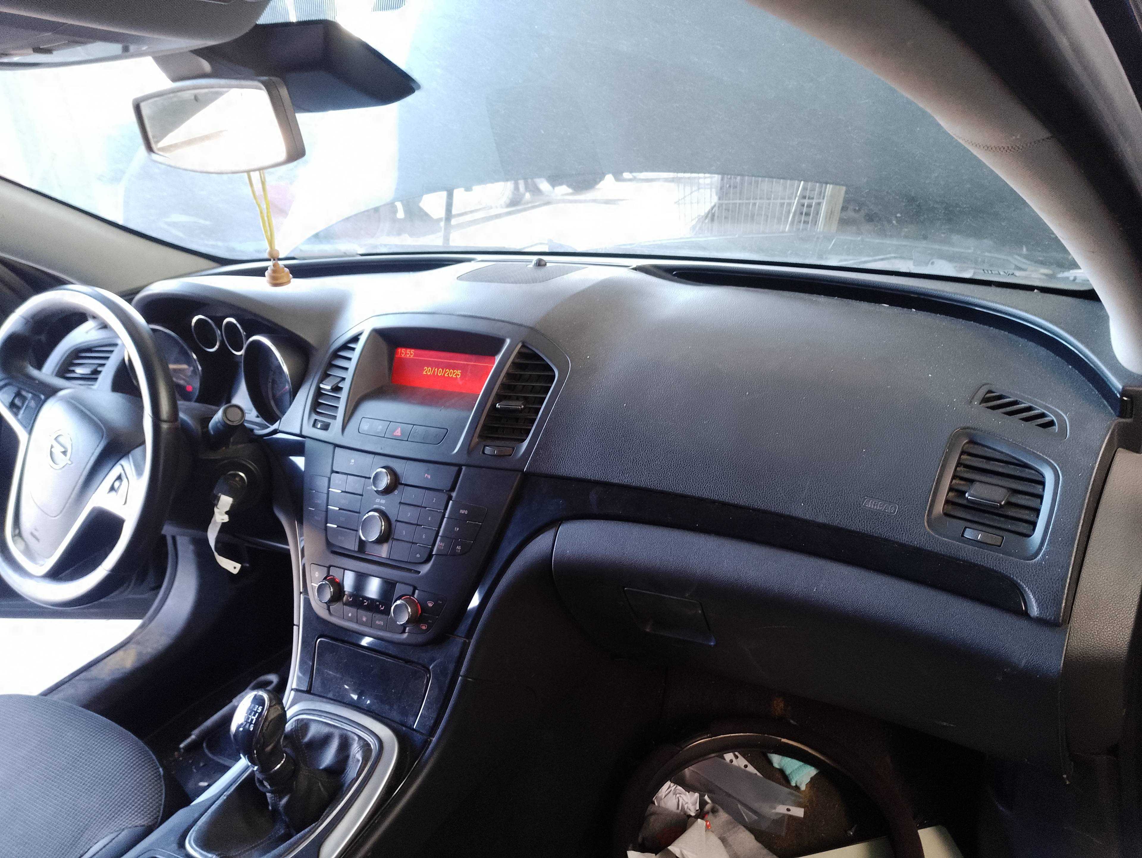 Recambio de salpicadero para opel insignia berlina cosmo referencia OEM IAM   