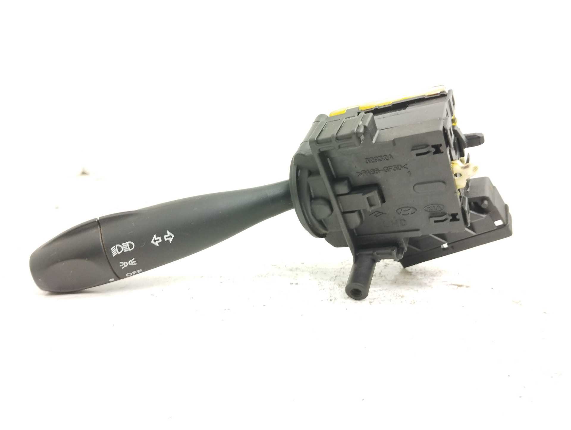 Recambio de mando intermitentes para hyundai getz (tb) 1.1 básico referencia OEM IAM 32932A  