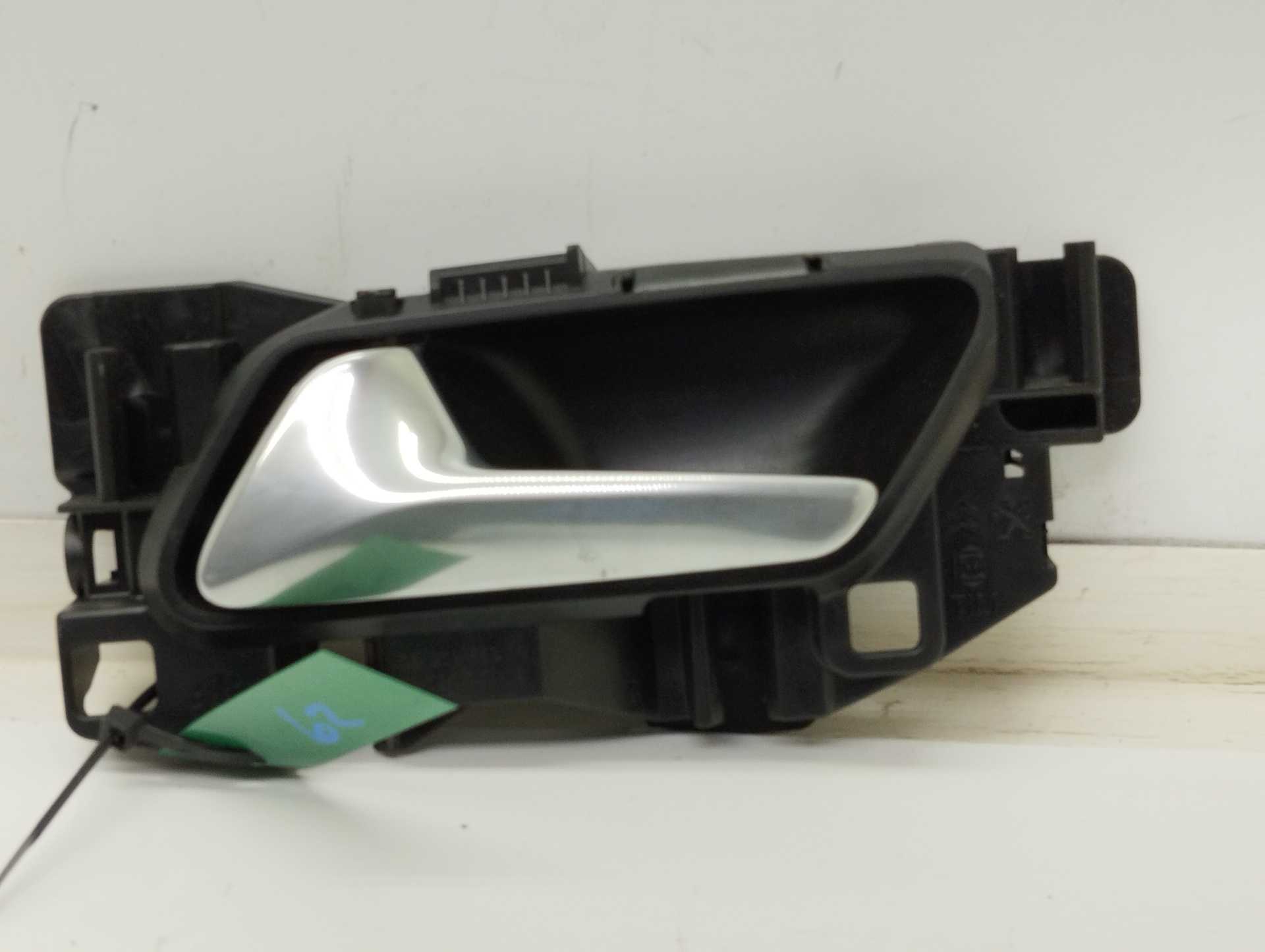 Recambio de maneta interior trasera izquierda para peugeot 3008 active referencia OEM IAM 98201553W 311309 25527W01