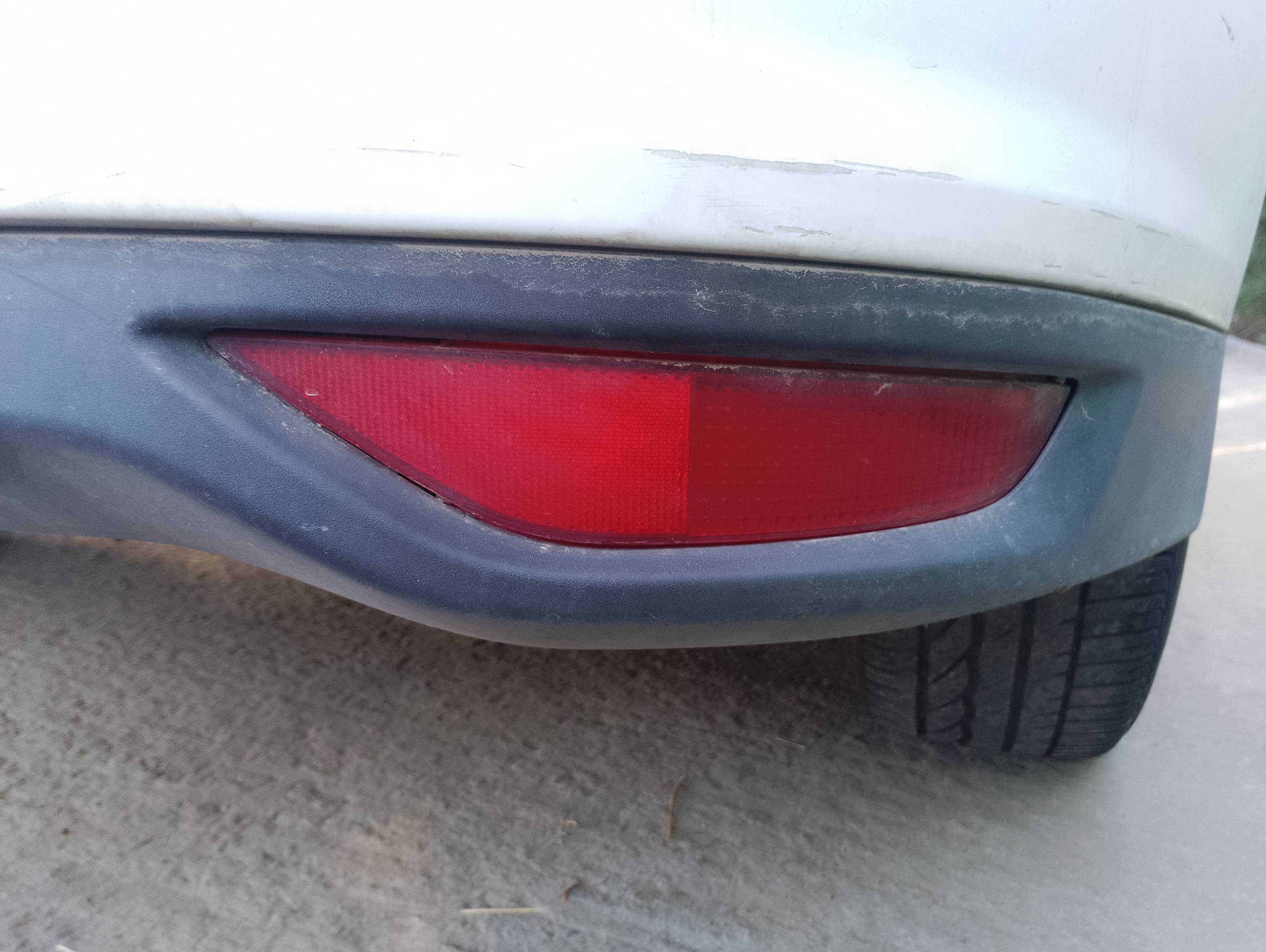 Recambio de faro antiniebla trasero derecho para ford c-max trend referencia OEM IAM   