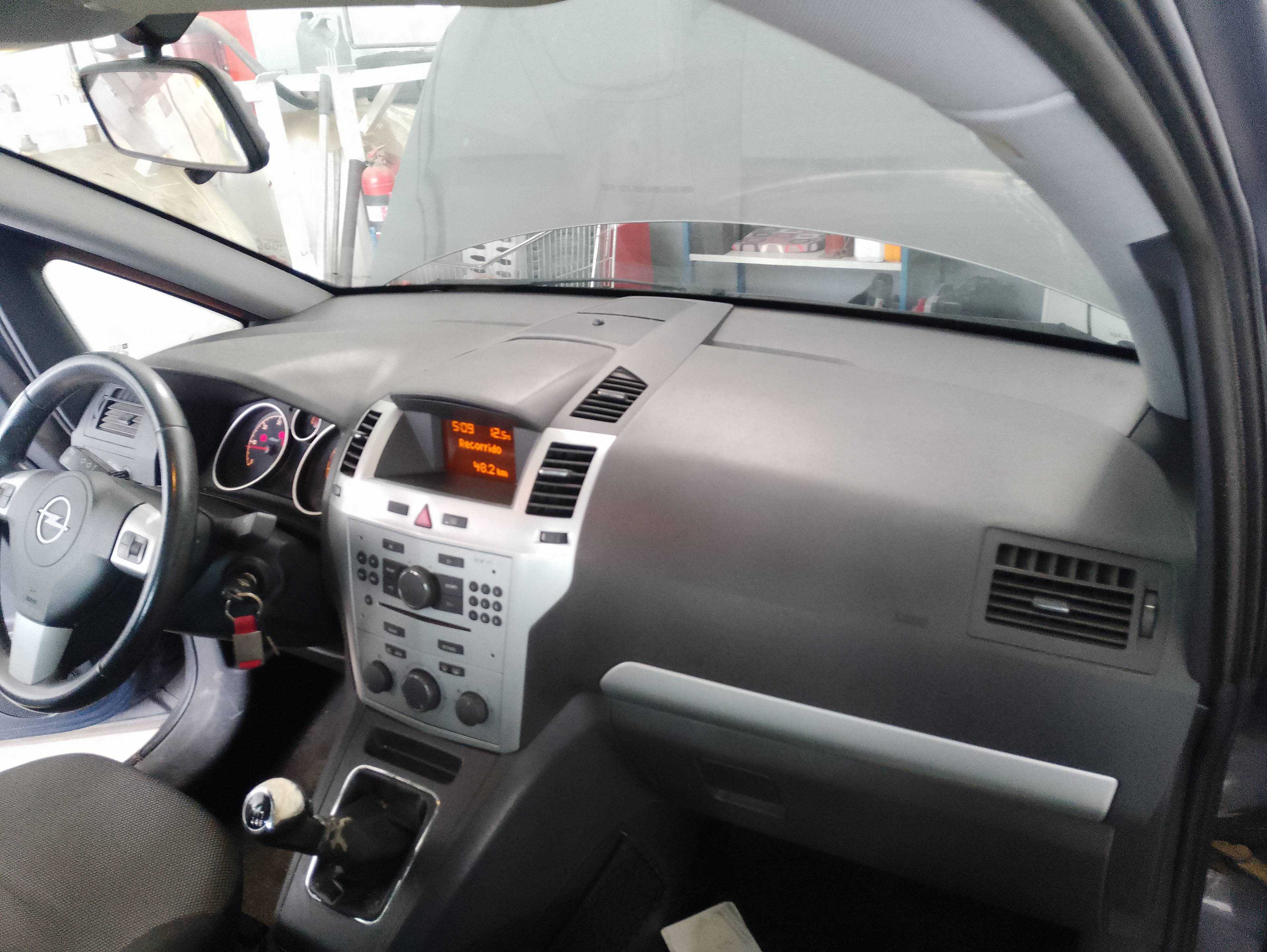 Recambio de salpicadero para opel zafira b enjoy plus referencia OEM IAM   