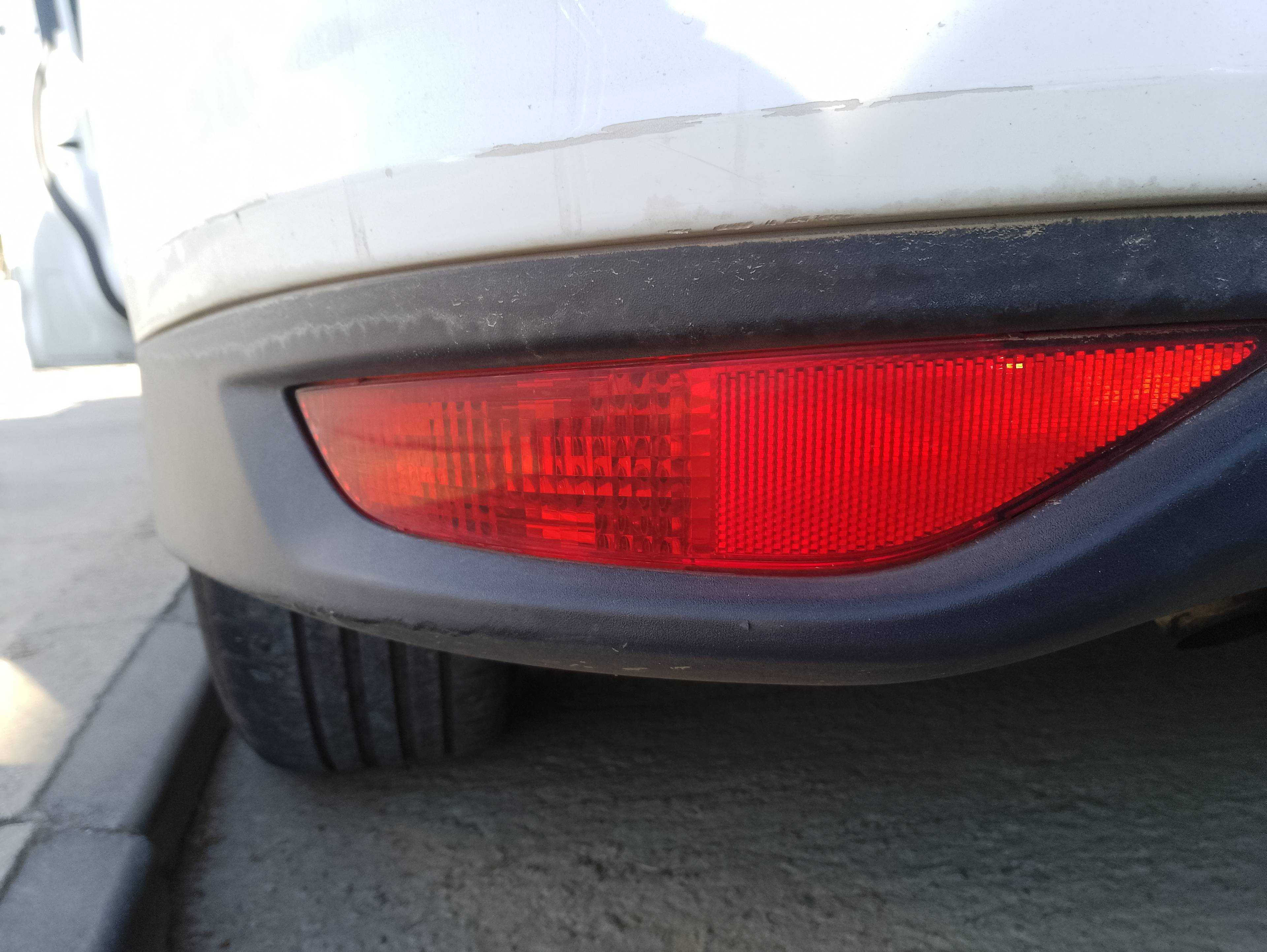 Recambio de faro antiniebla trasero izquierdo para ford c-max trend referencia OEM IAM   