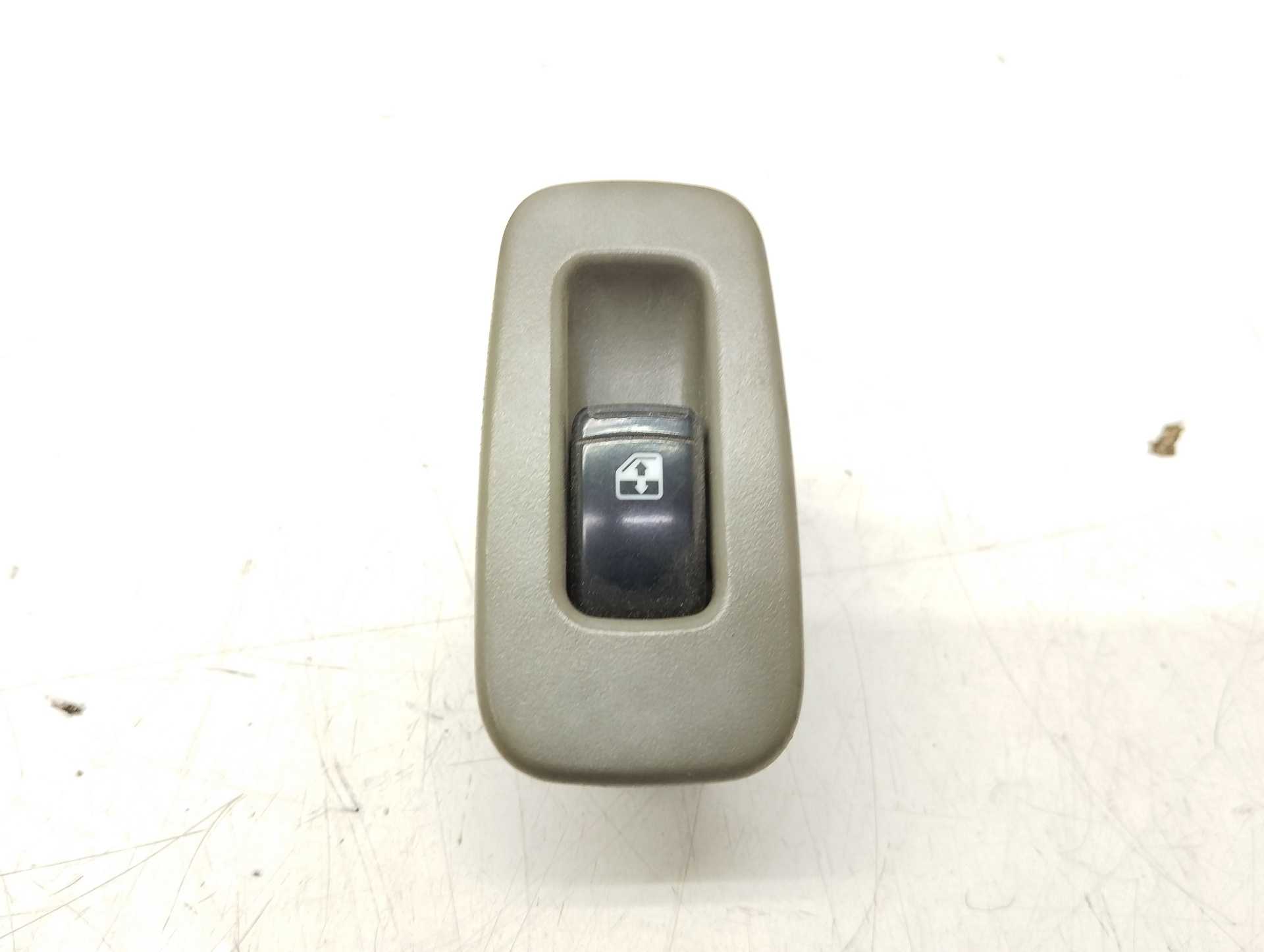 Recambio de mando elevalunas delantero derecho para chevrolet nubira berlina 1.6 cat referencia OEM IAM 812W182002  