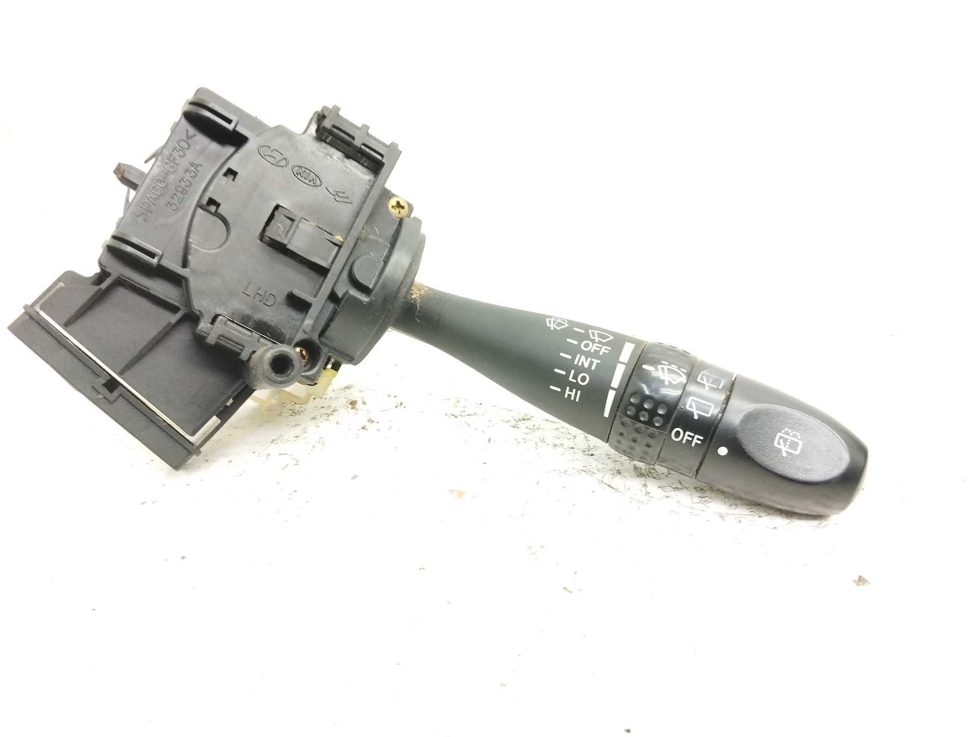 Recambio de mando limpia para hyundai getz (tb) 1.1 básico referencia OEM IAM 32933A  