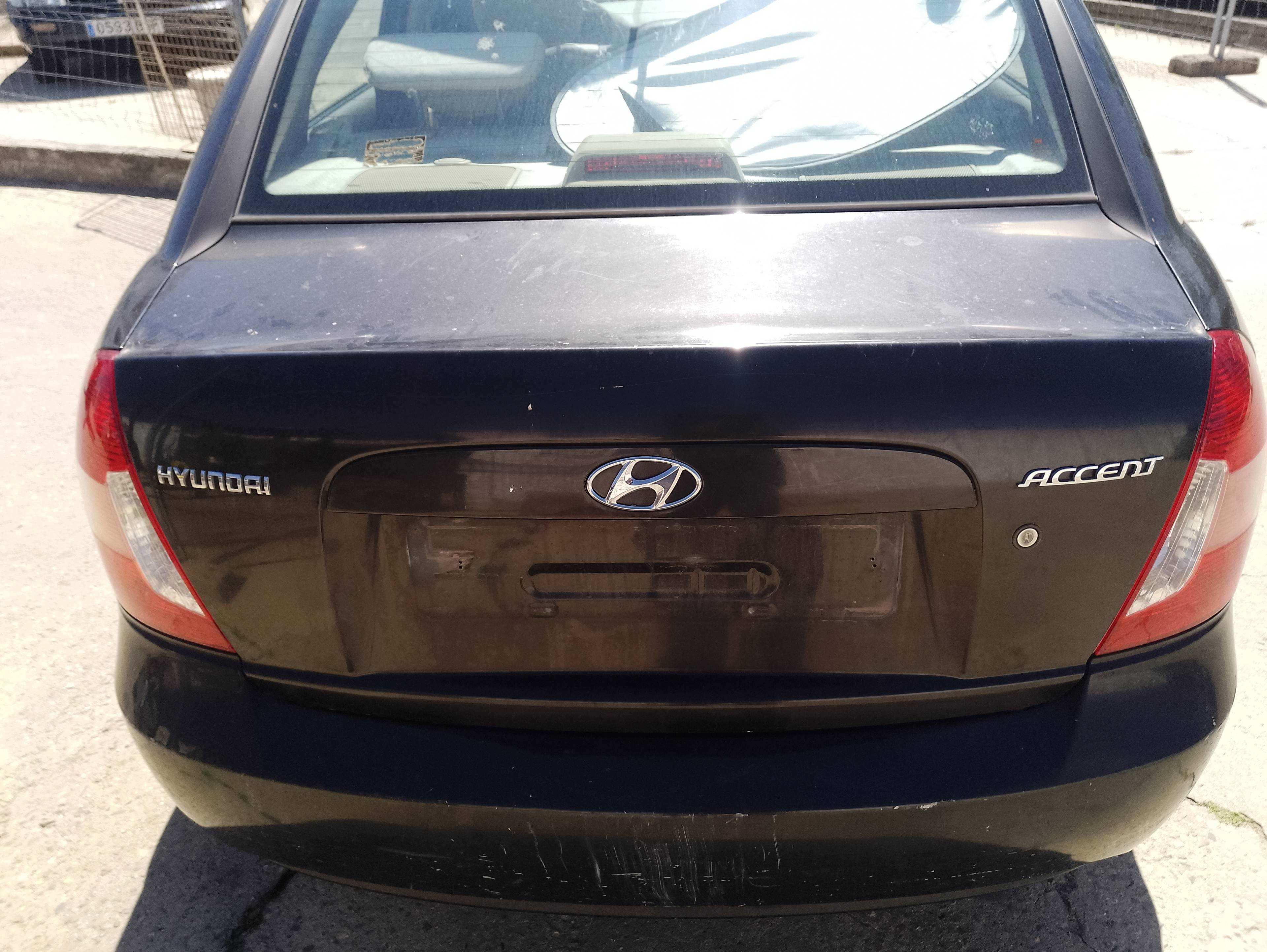 Recambio de tapa maletero para hyundai accent (mc) gl referencia OEM IAM   
