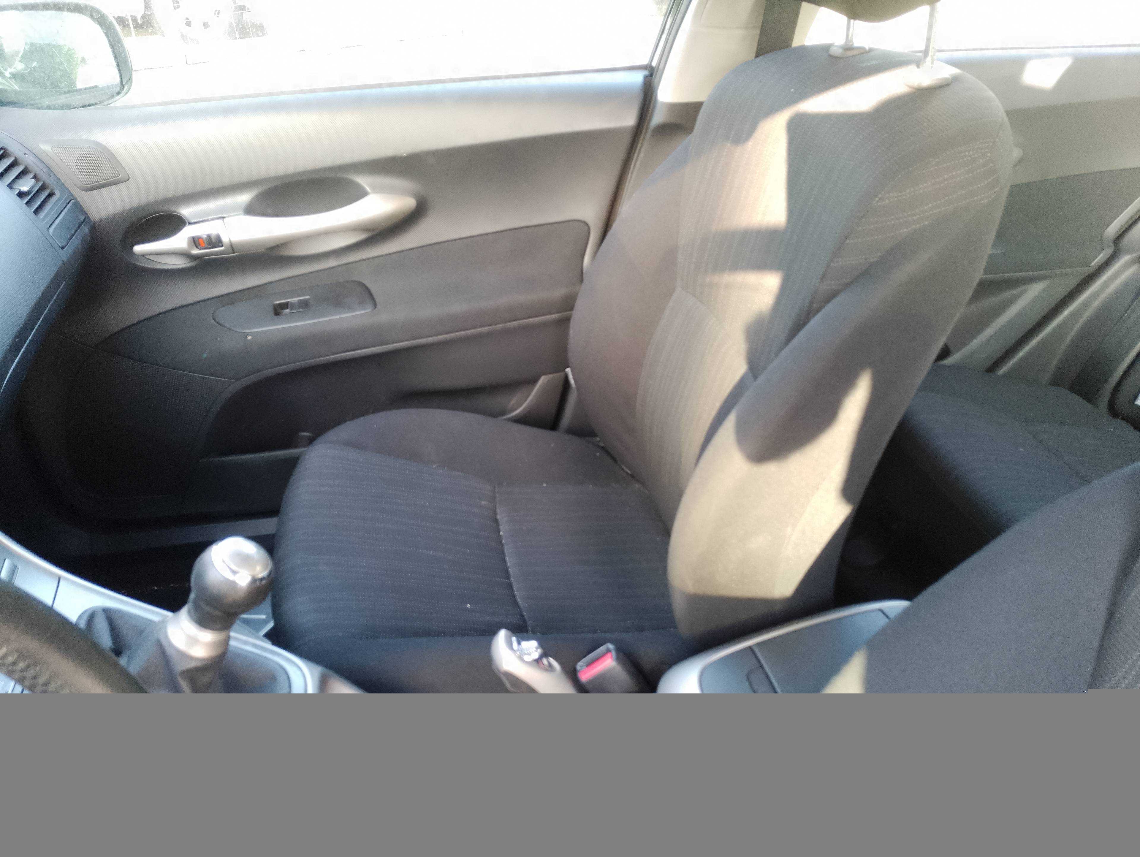 Recambio de asiento delantero derecho para toyota auris luna referencia OEM IAM   