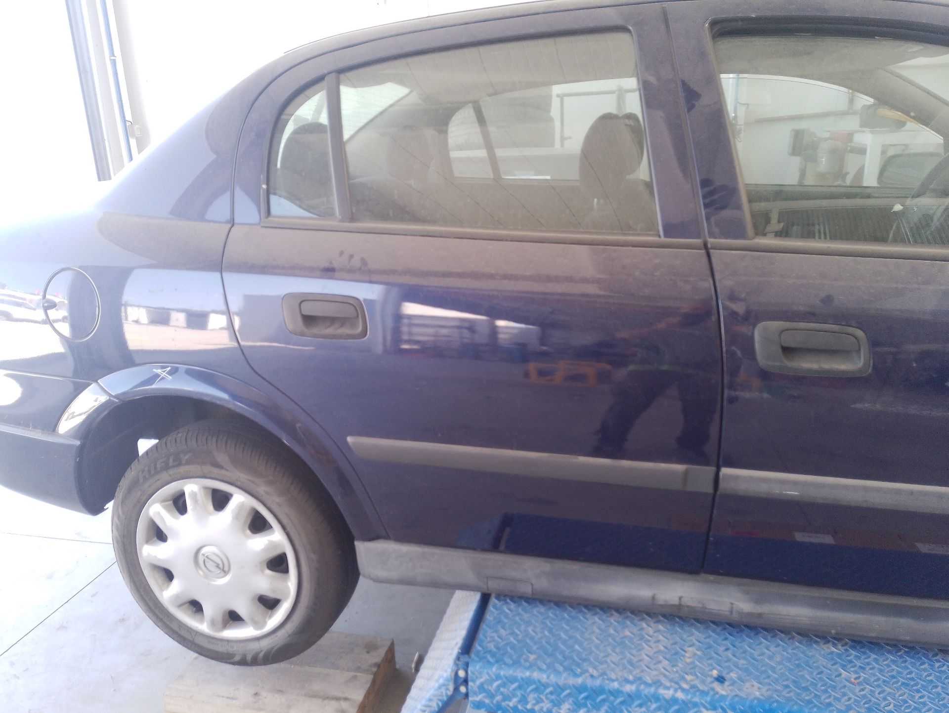 Recambio de puerta trasera derecha para opel astra g sedán (t98) 1.6 16v (f69) referencia OEM IAM 9132036  