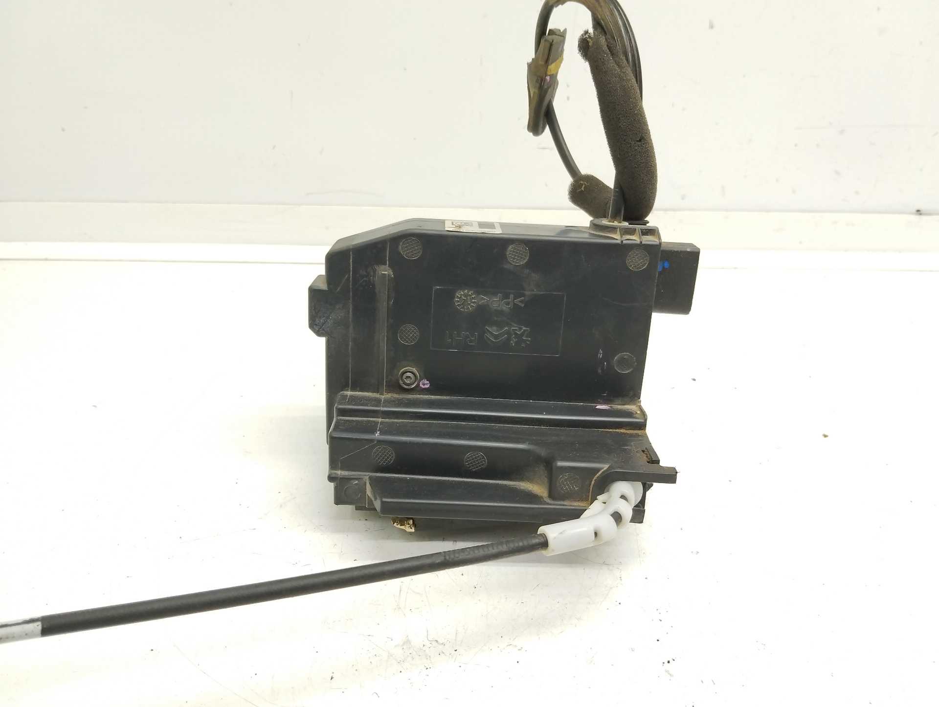 Recambio de cerradura puerta trasera derecha para peugeot 308 active referencia OEM IAM 9810309880  