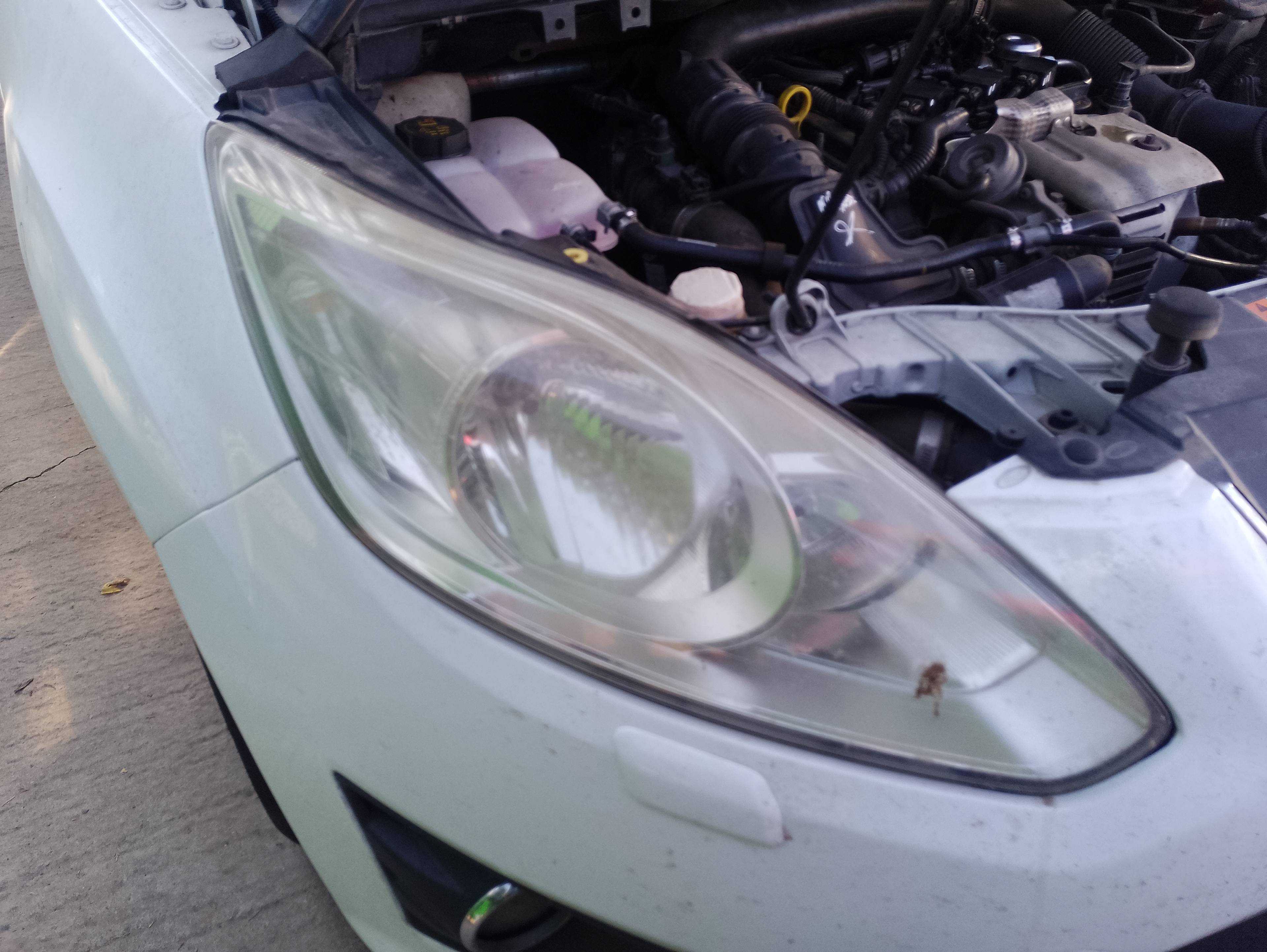 Recambio de faro derecho para ford c-max trend referencia OEM IAM   