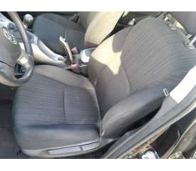 Recambio de asiento delantero izquierdo para toyota auris luna referencia OEM IAM   