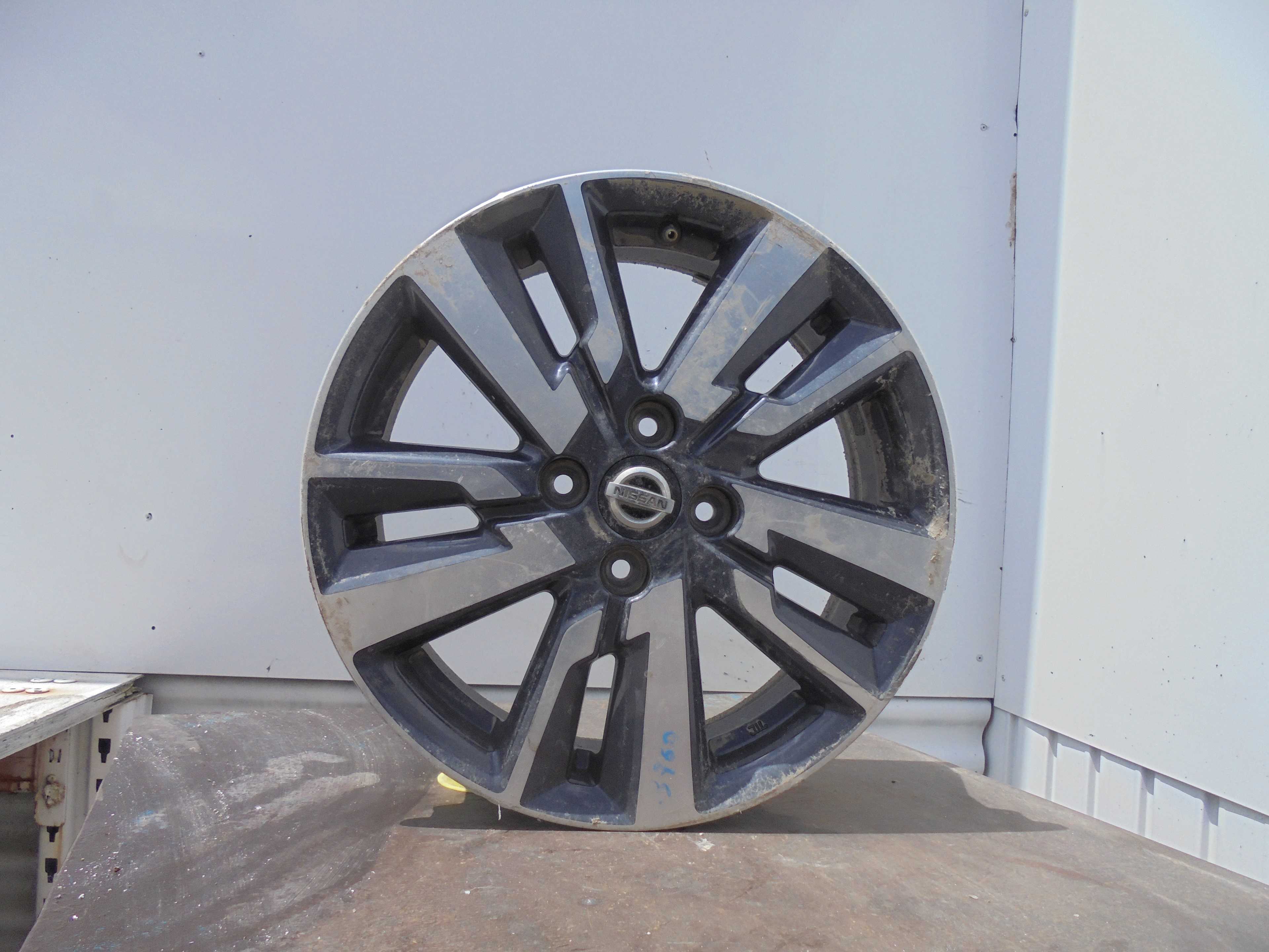 Recambio de llanta para nissan micra v (k14) acenta referencia OEM IAM R16  