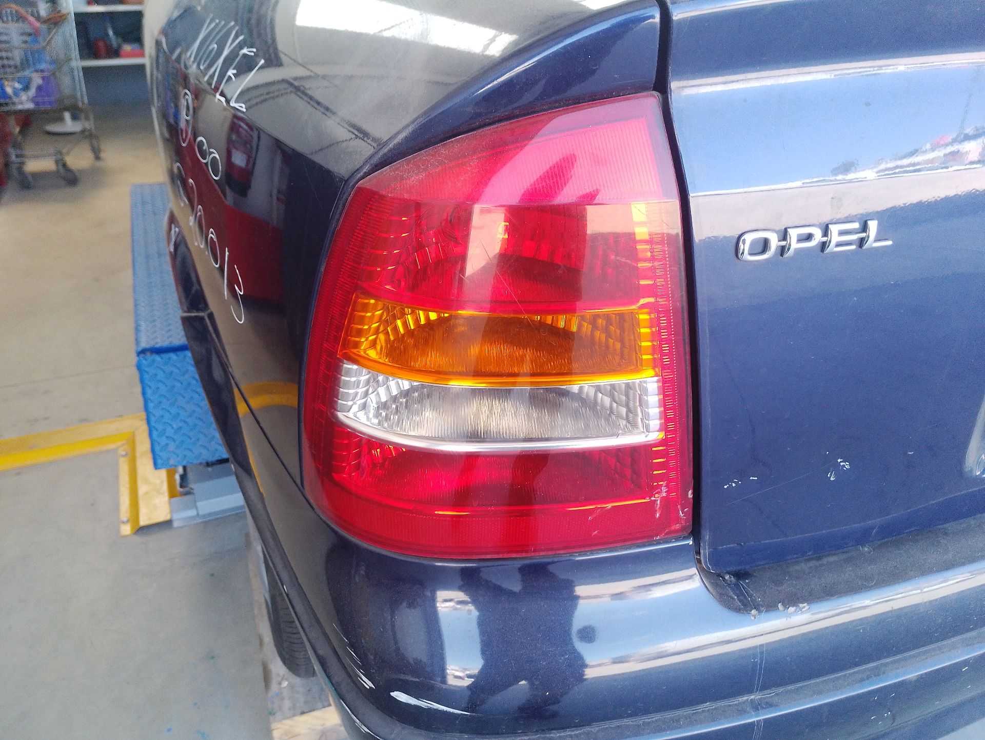 Recambio de piloto trasero izquierdo para opel astra g sedán (t98) 1.6 16v (f69) referencia OEM IAM 9117439  