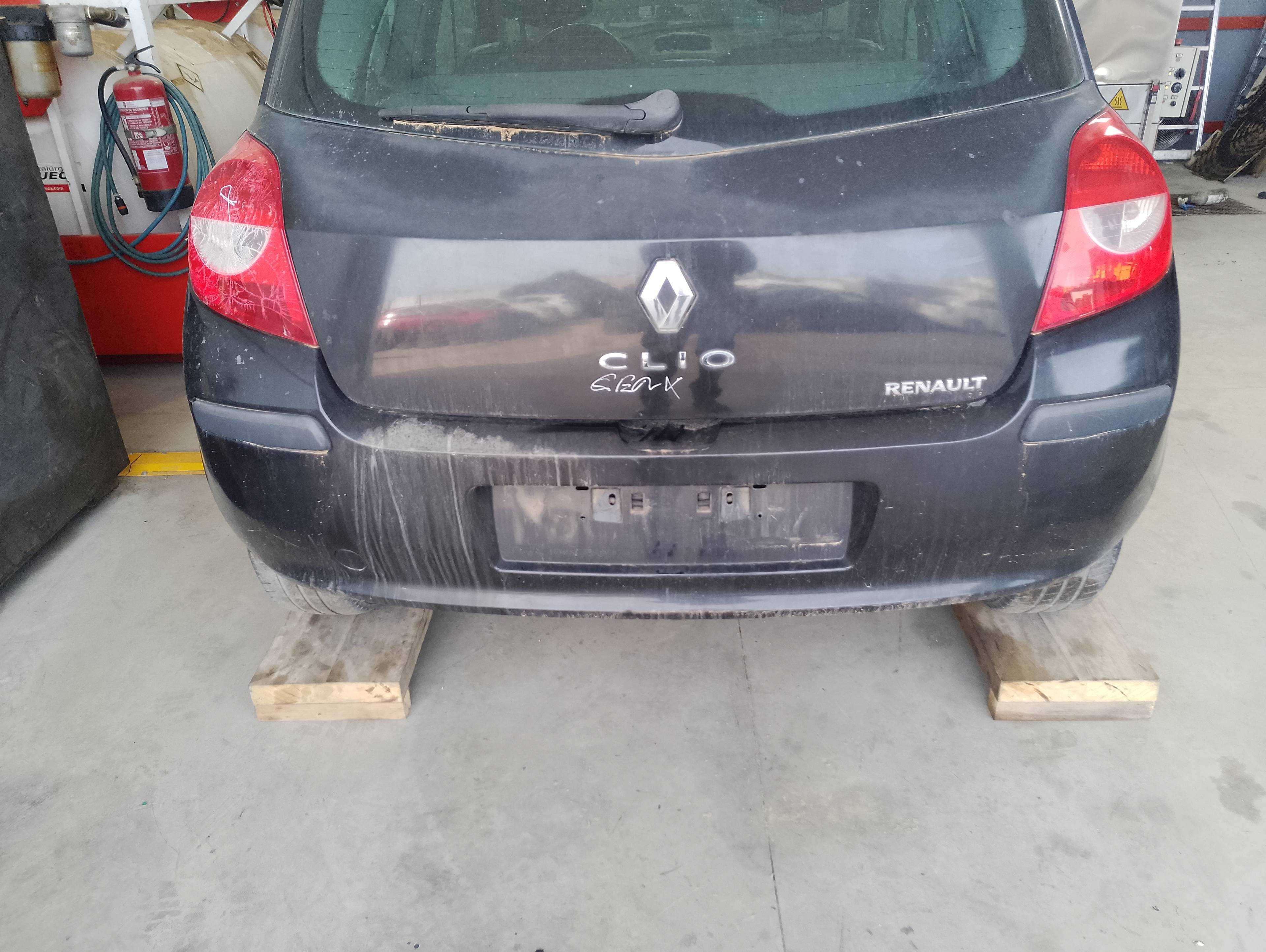 Recambio de paragolpes trasero para renault clio iii referencia OEM IAM   