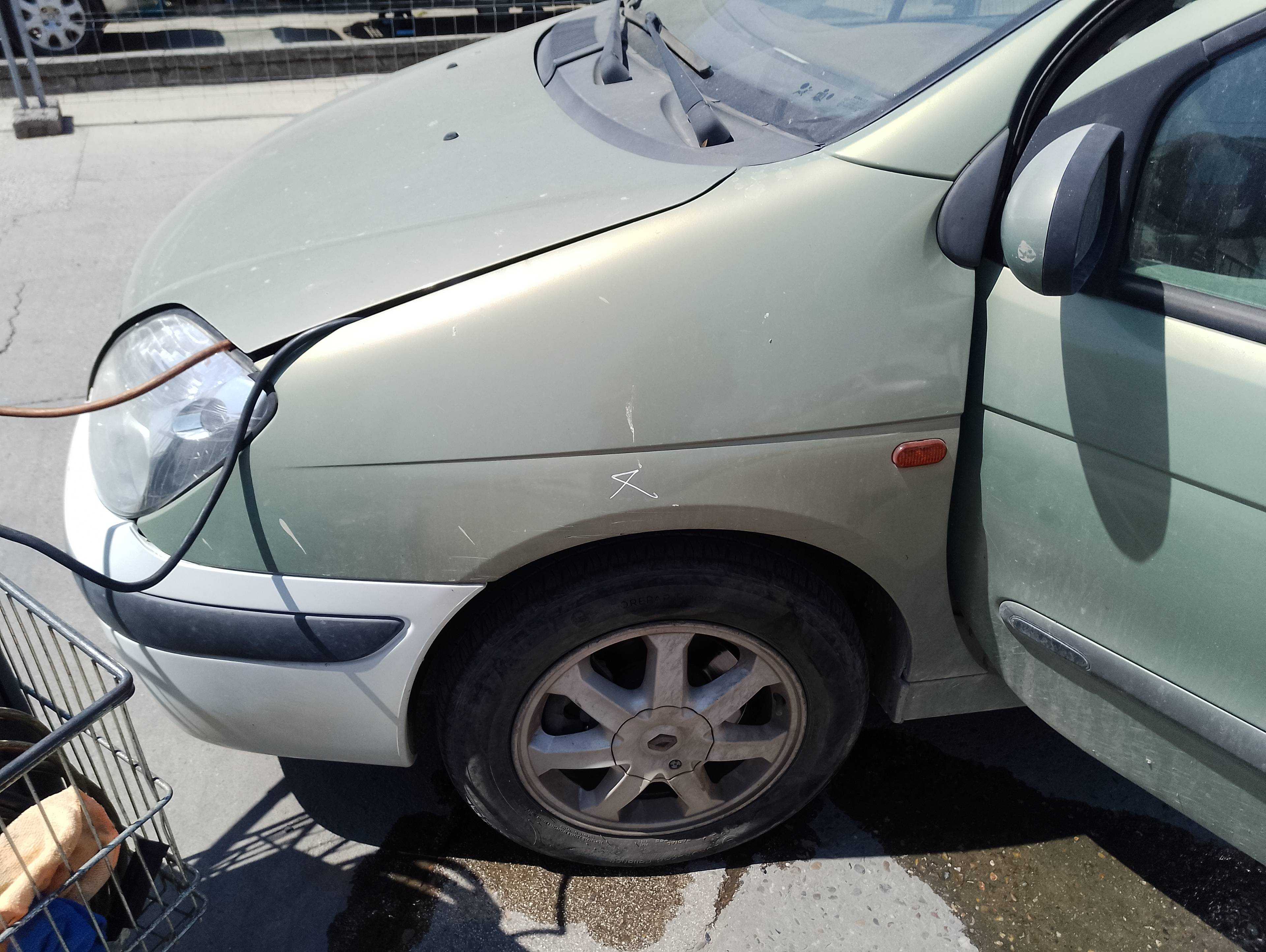 Recambio de aleta delantera izquierda para renault scenic (ja..) 1.9 dci authentique referencia OEM IAM   